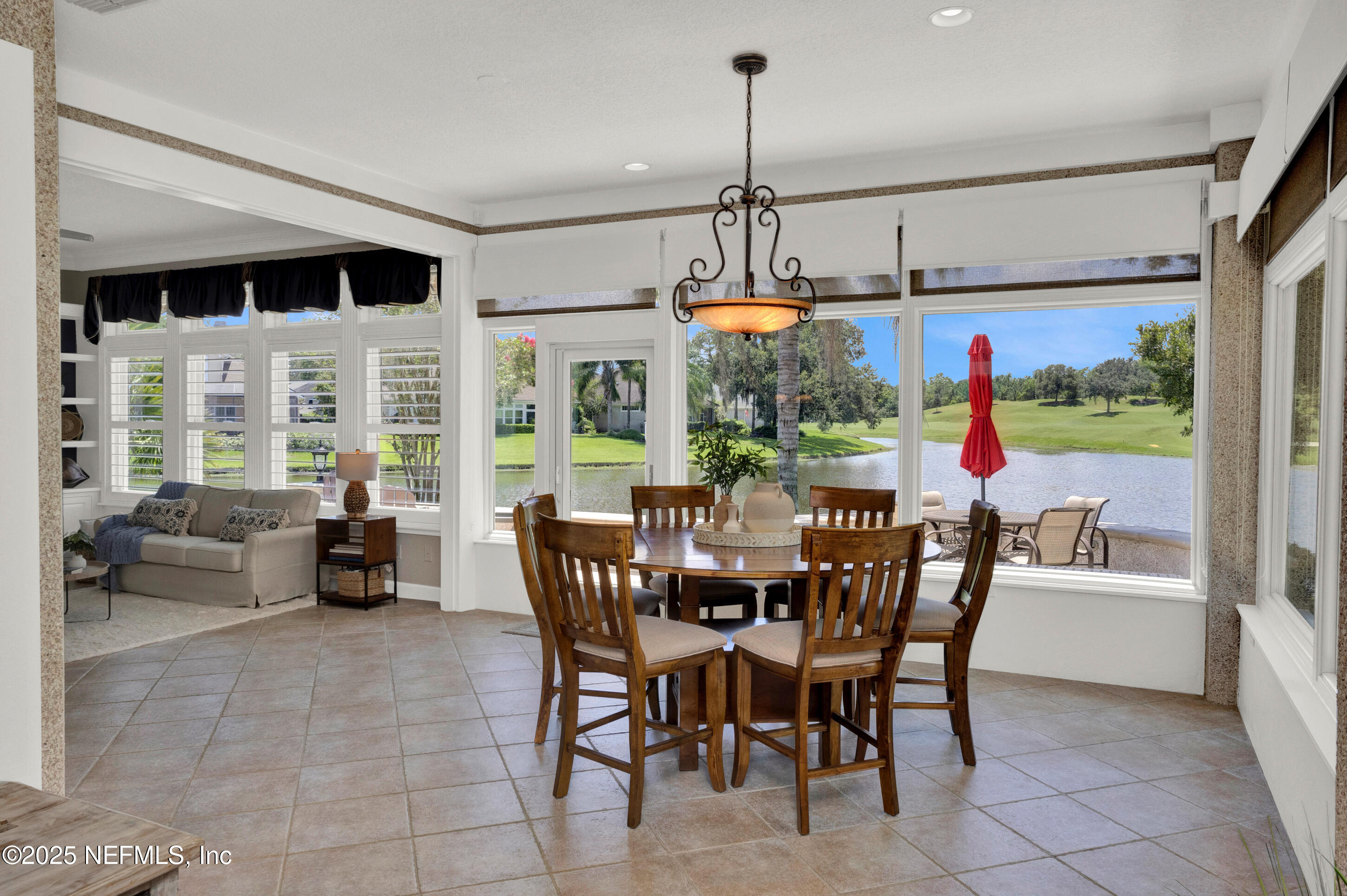 137 WATER'S EDGE Drive N