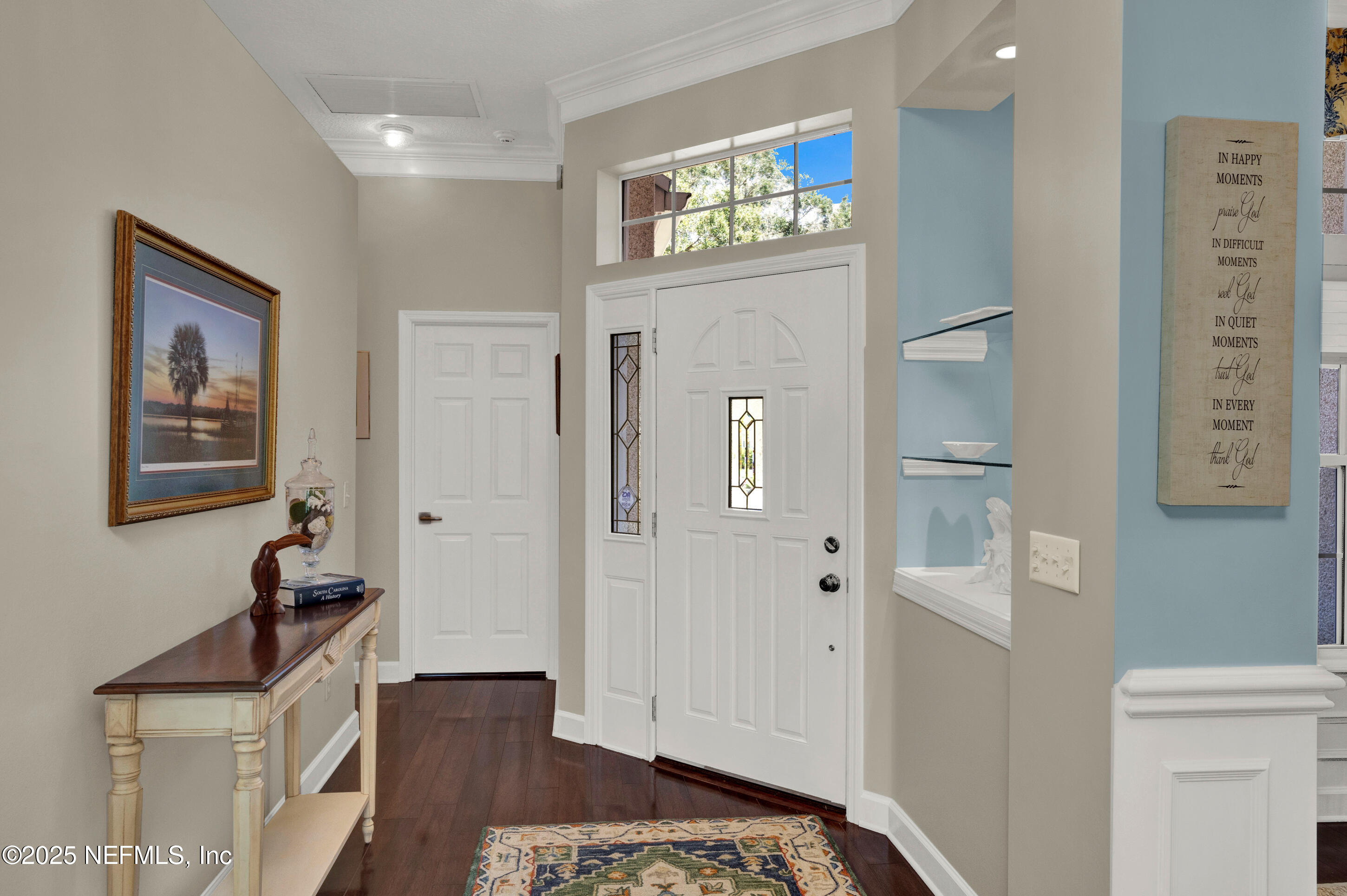 137 WATER'S EDGE Drive N
