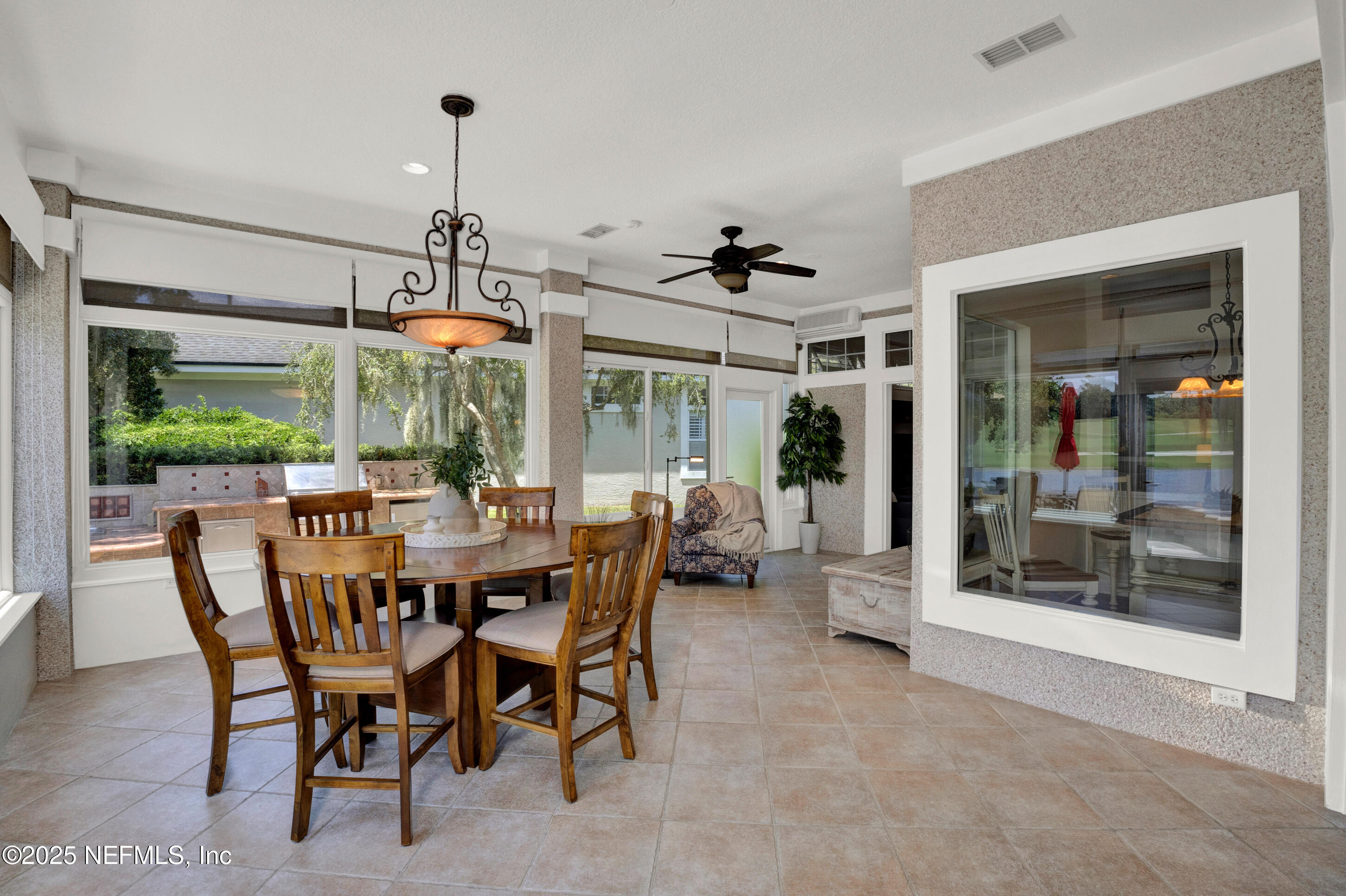 137 WATER'S EDGE Drive N