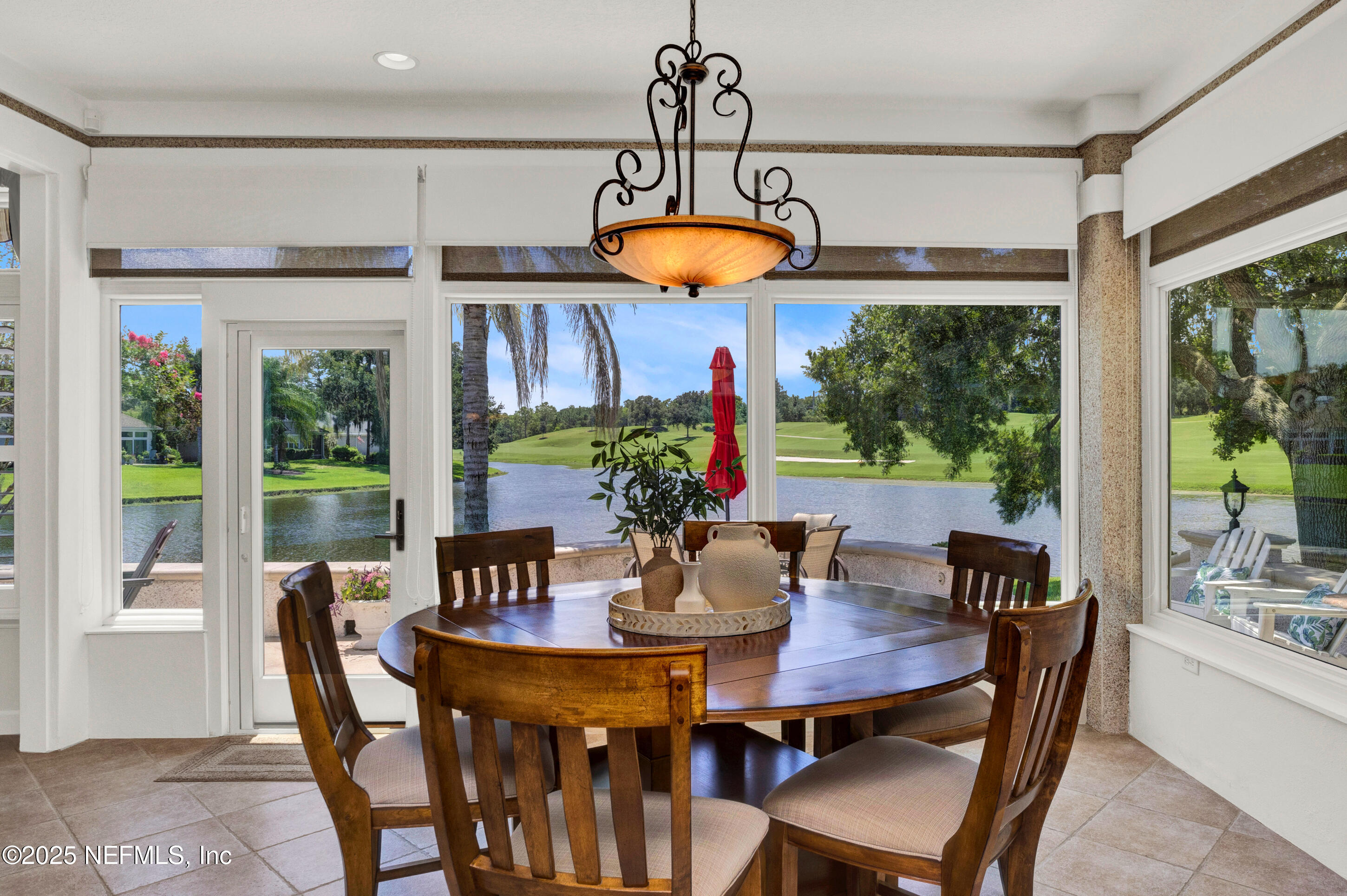 137 WATER'S EDGE Drive N