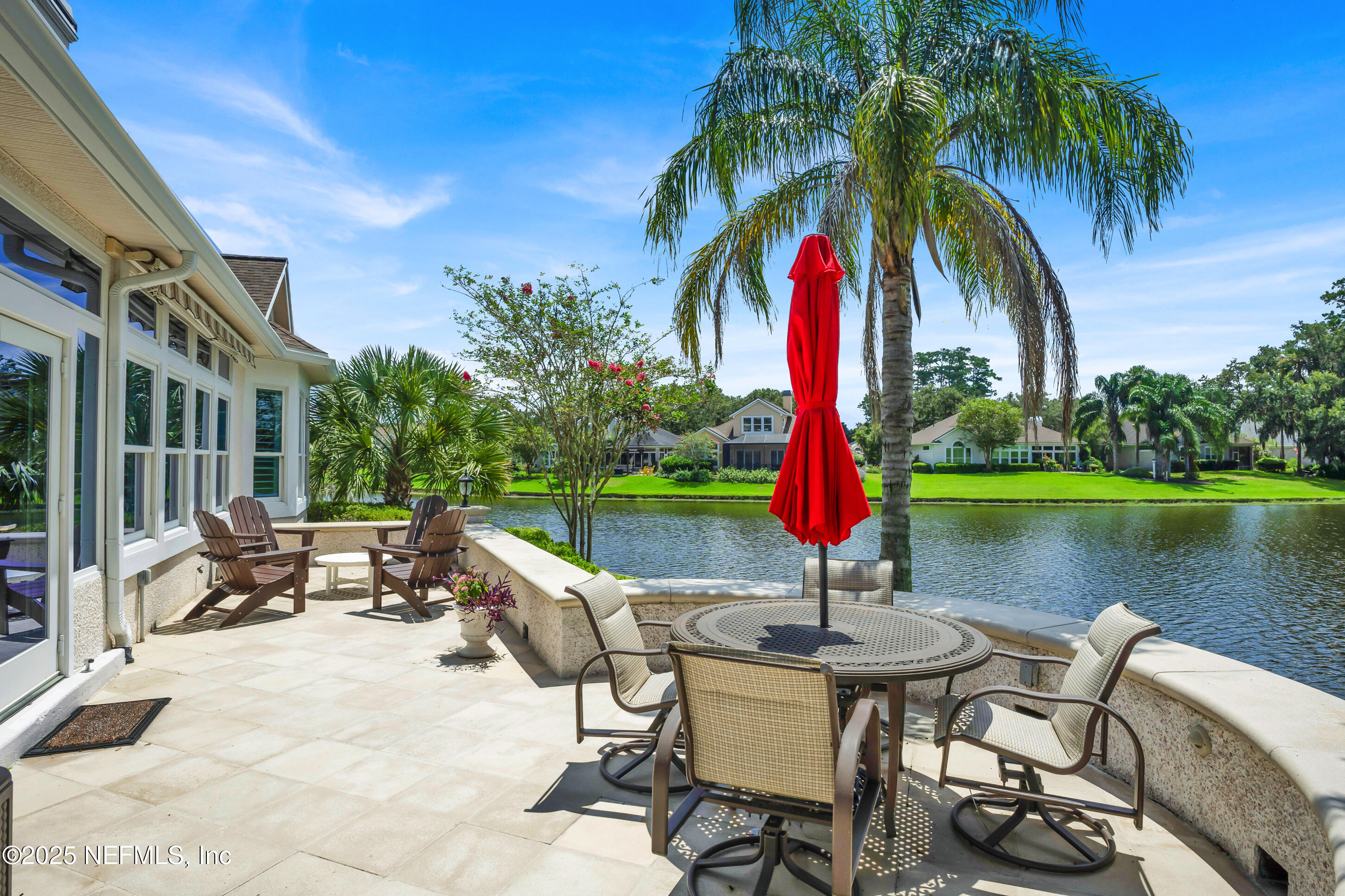 137 WATER'S EDGE Drive N