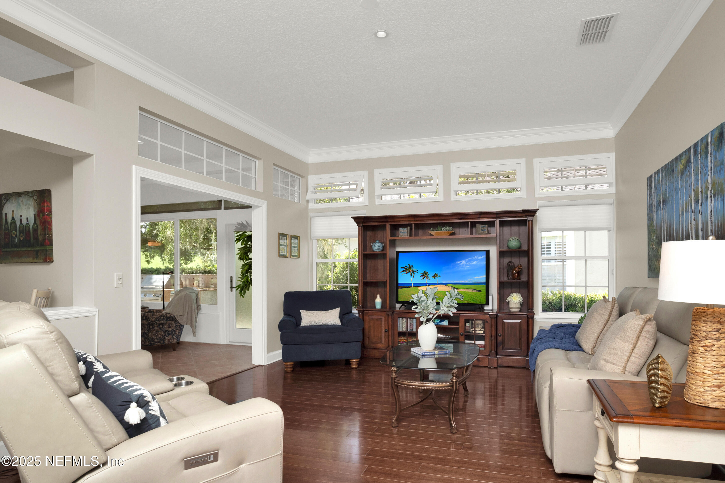 137 WATER'S EDGE Drive N