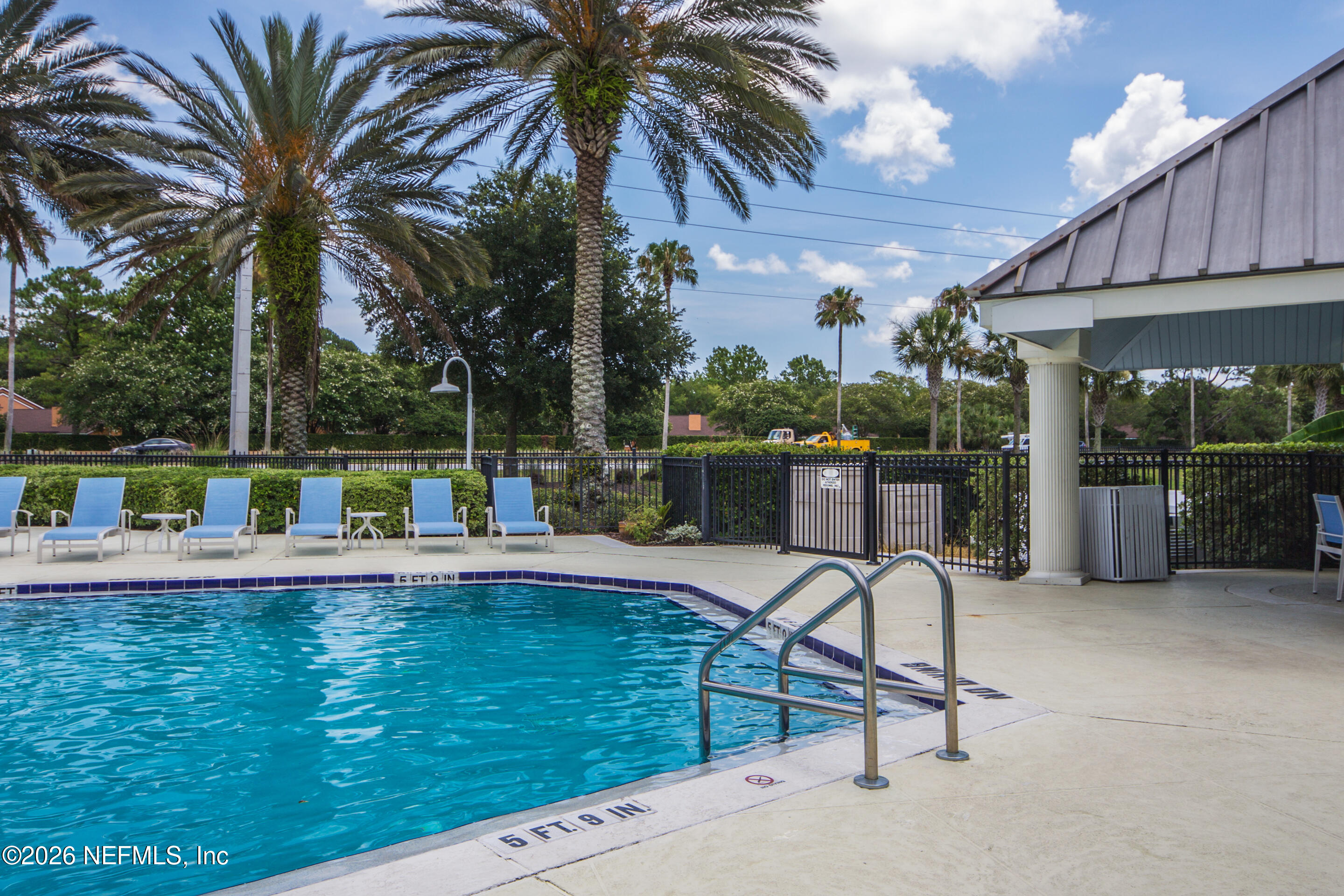 100 FAIRWAY PARK Boulevard 906