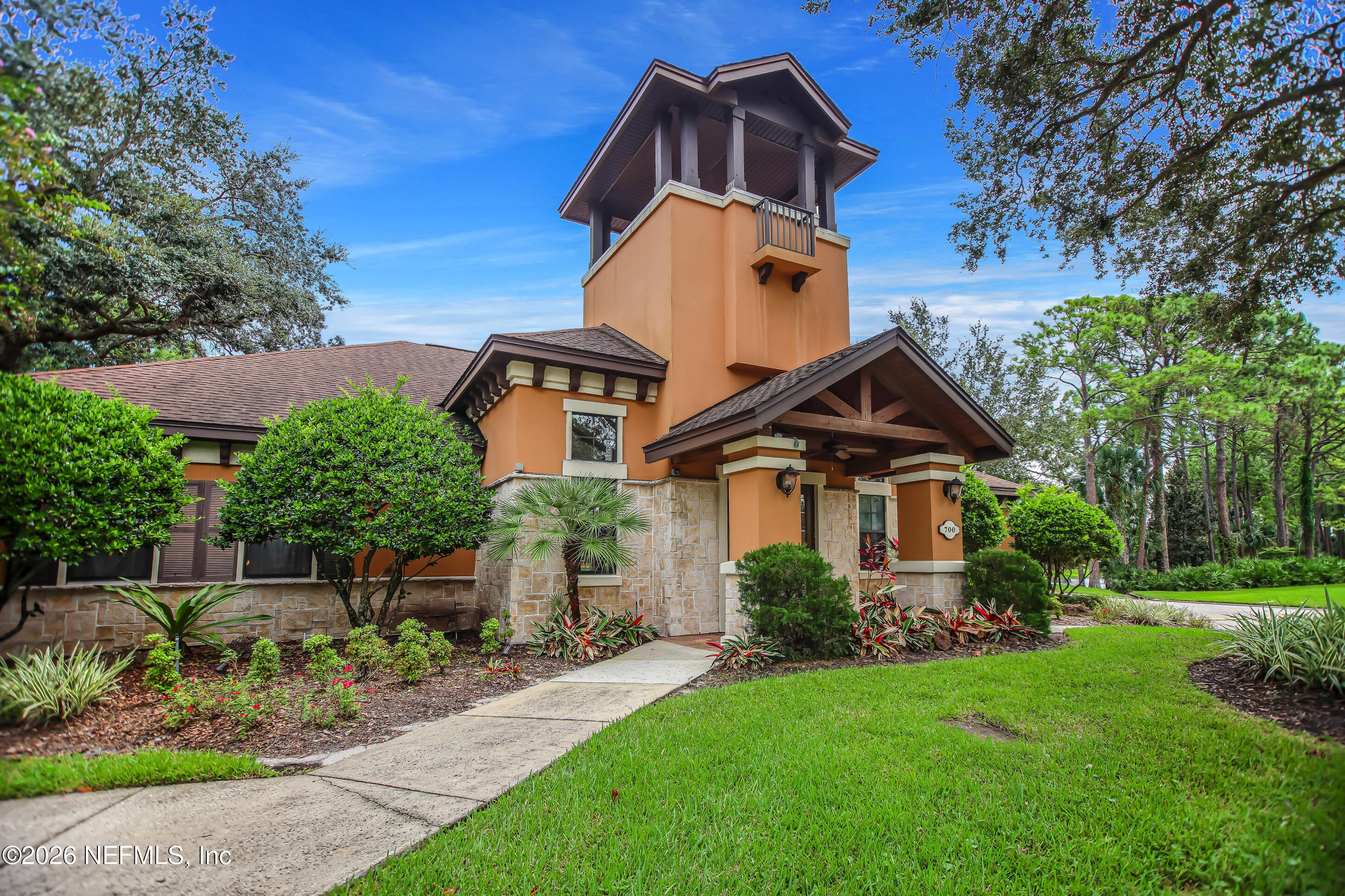 100 FAIRWAY PARK Boulevard 906