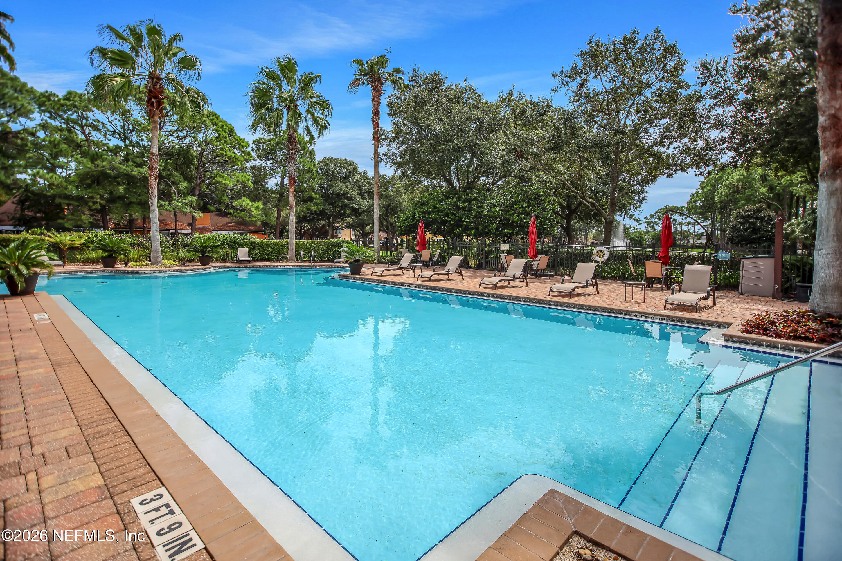 100 FAIRWAY PARK Boulevard 906