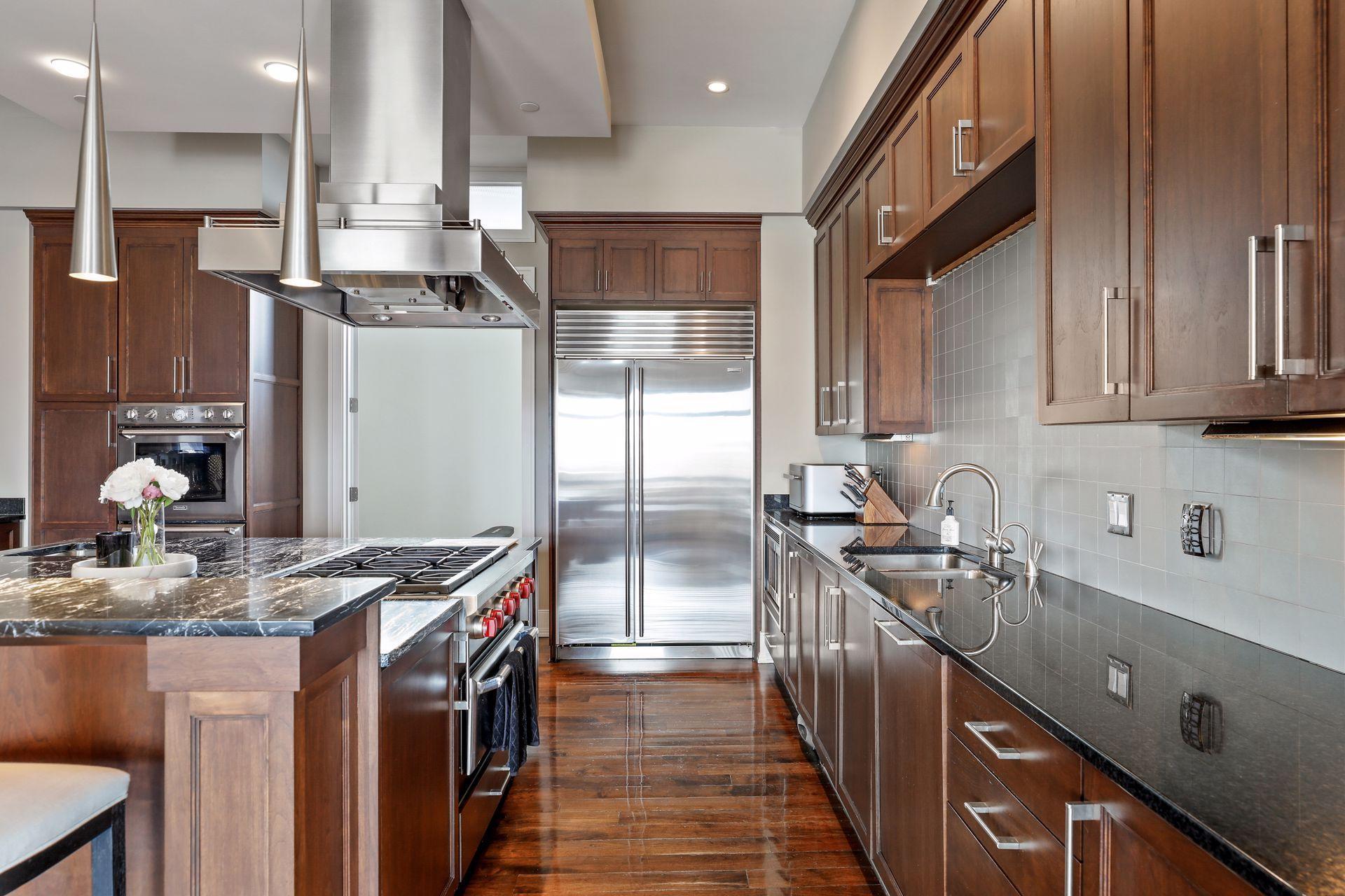 350 Saint Peter Street Unit: 1300