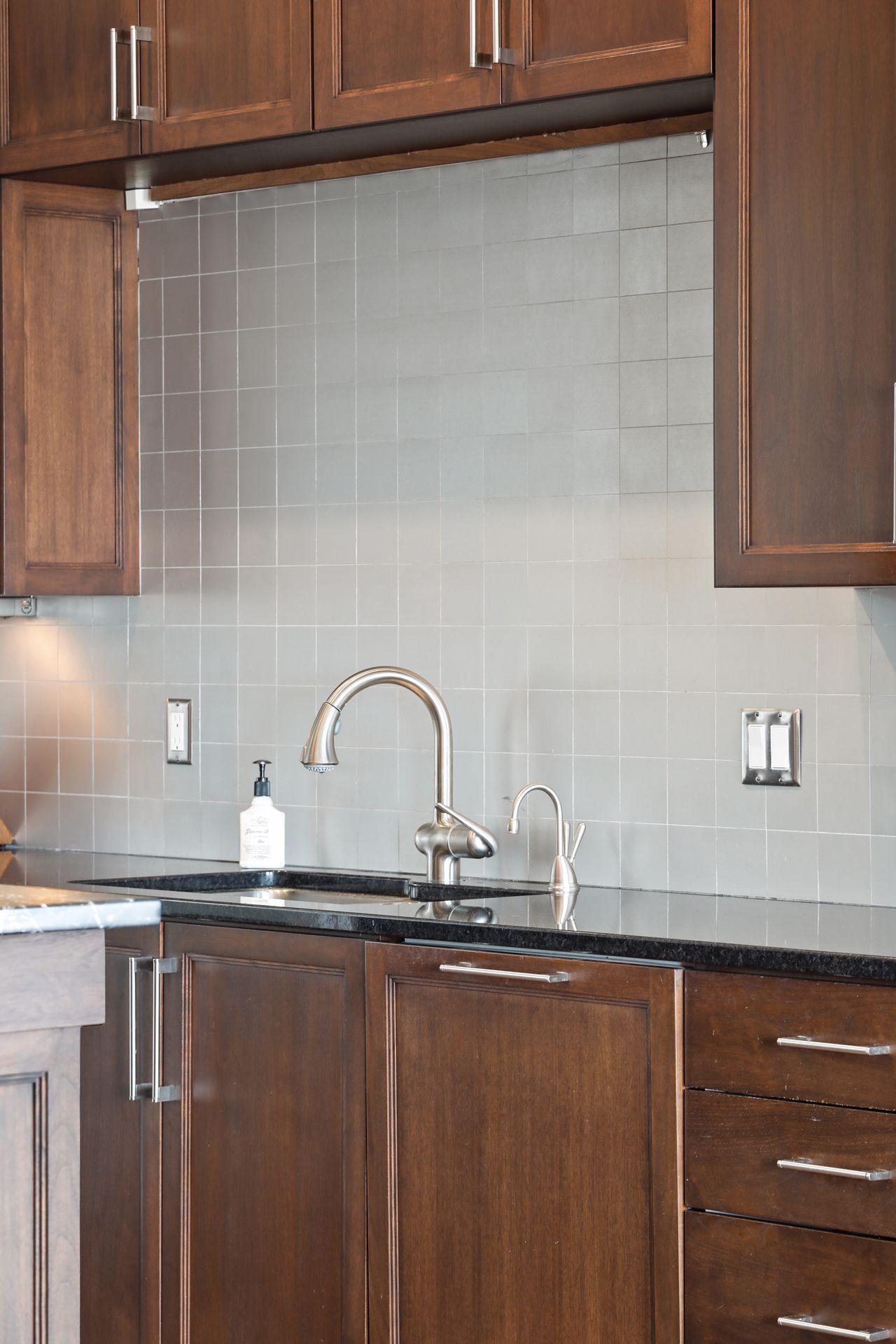 350 Saint Peter Street Unit: 1300