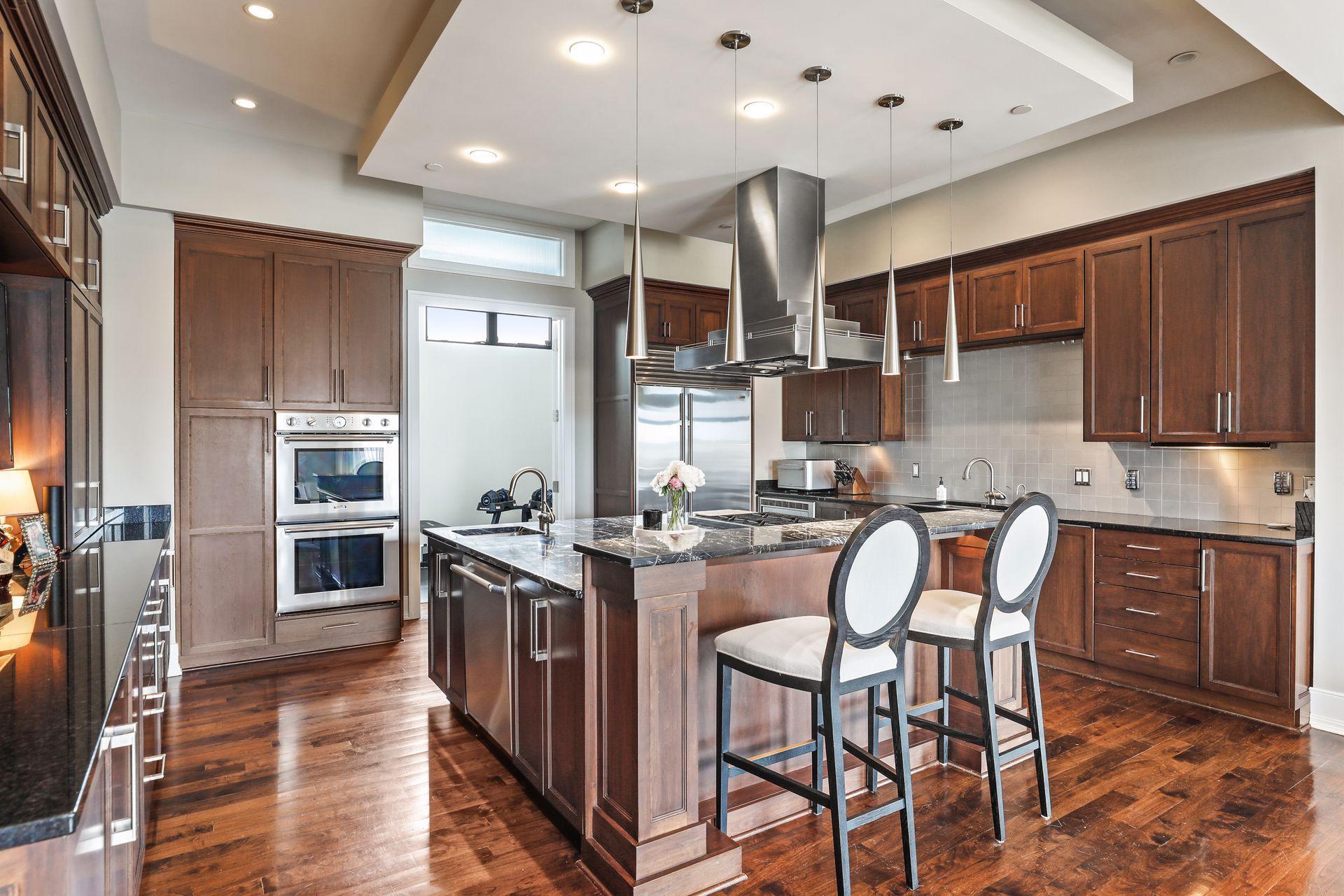 350 Saint Peter Street Unit: 1300