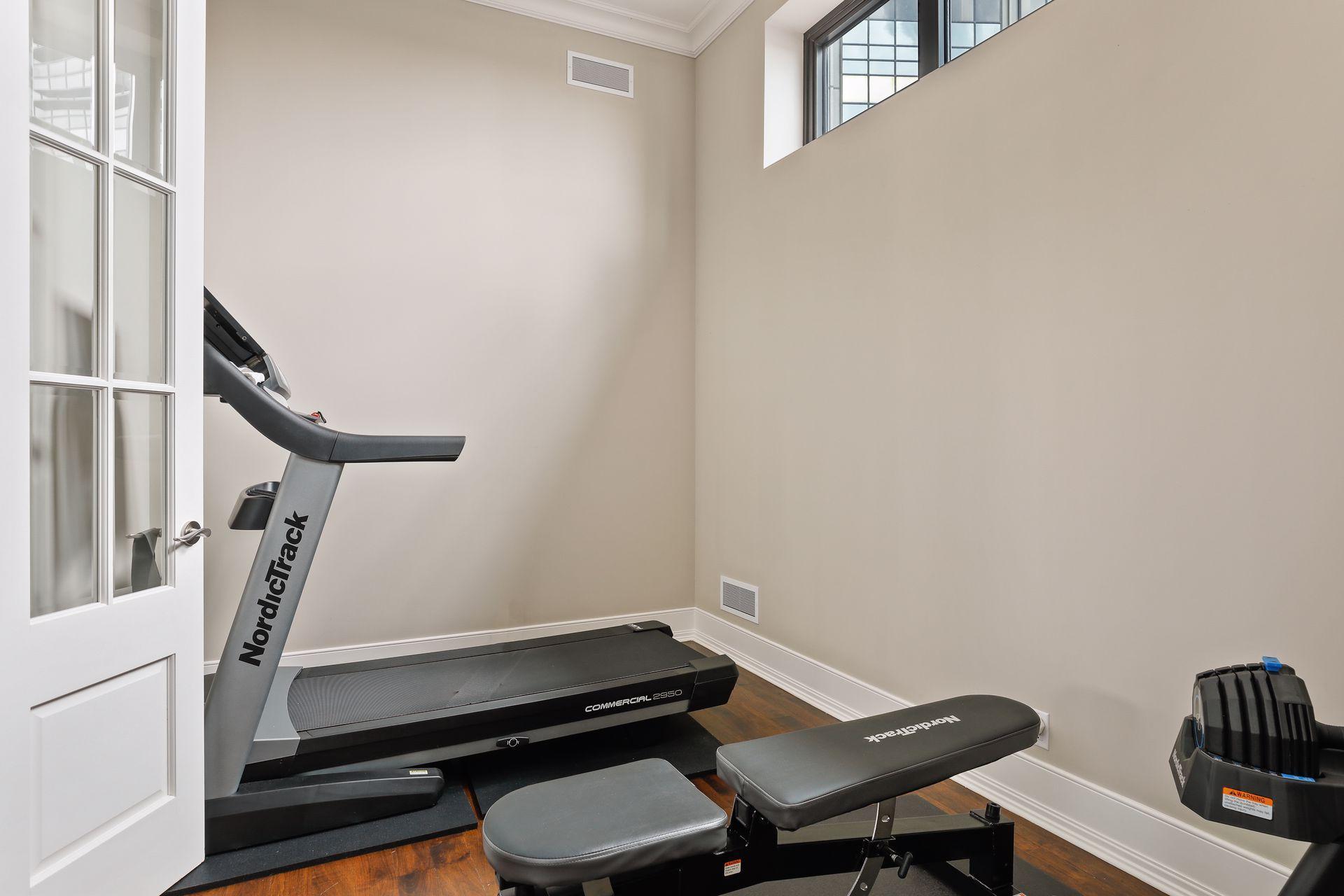 350 Saint Peter Street Unit: 1300