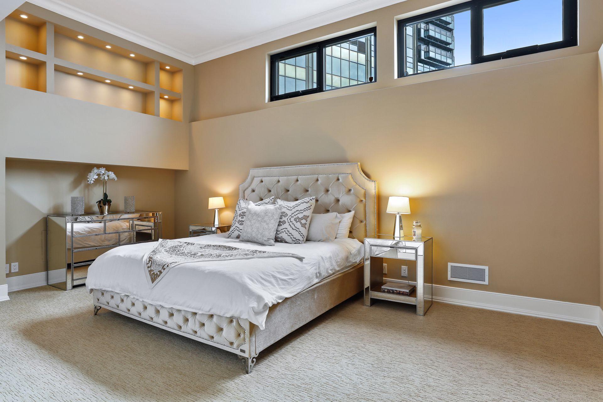 350 Saint Peter Street Unit: 1300