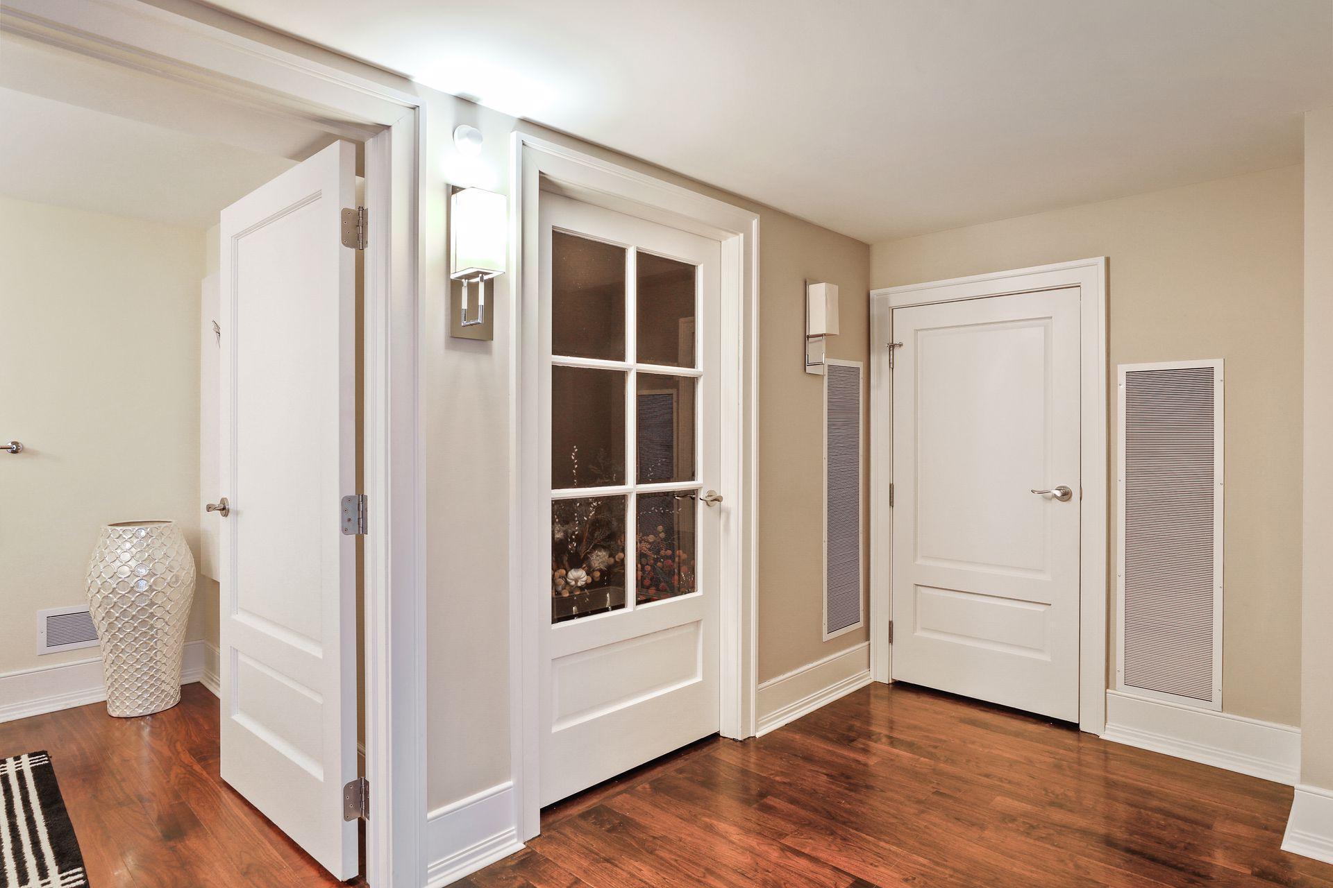 350 Saint Peter Street Unit: 1300