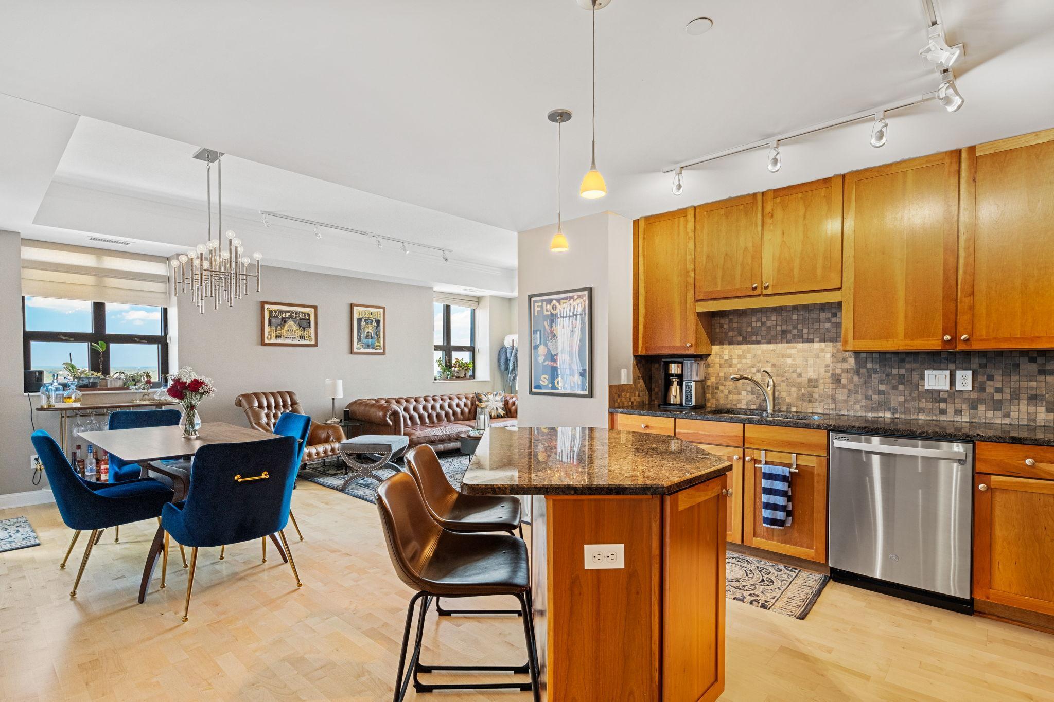 100 3rd Avenue S Unit: 2904