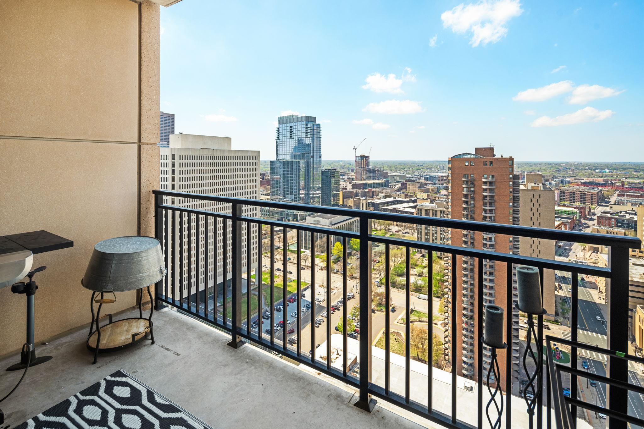 100 3rd Avenue S Unit: 2904