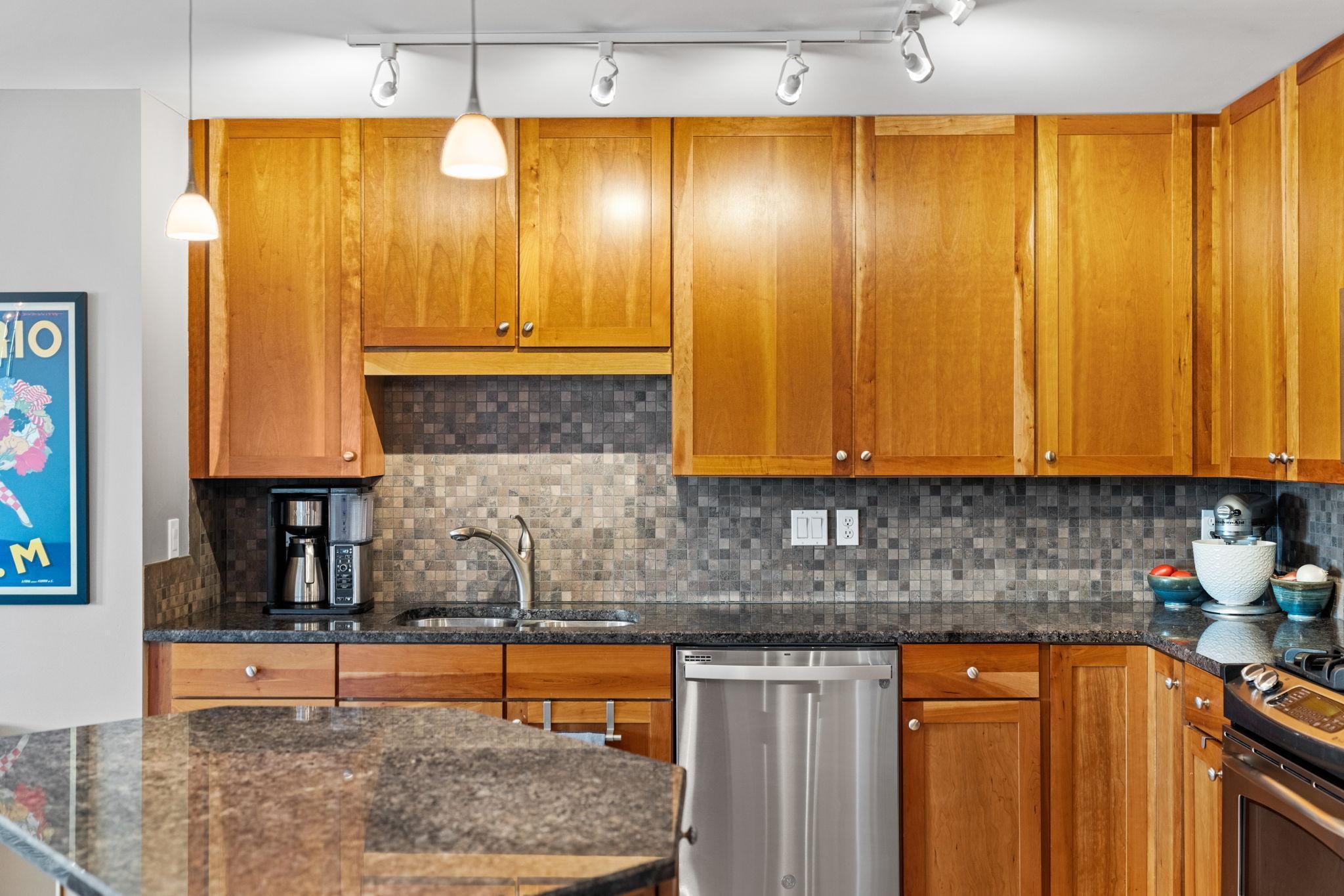 100 3rd Avenue S Unit: 2904