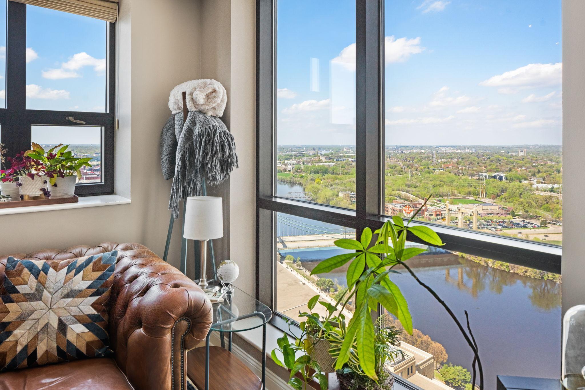 100 3rd Avenue S Unit: 2904