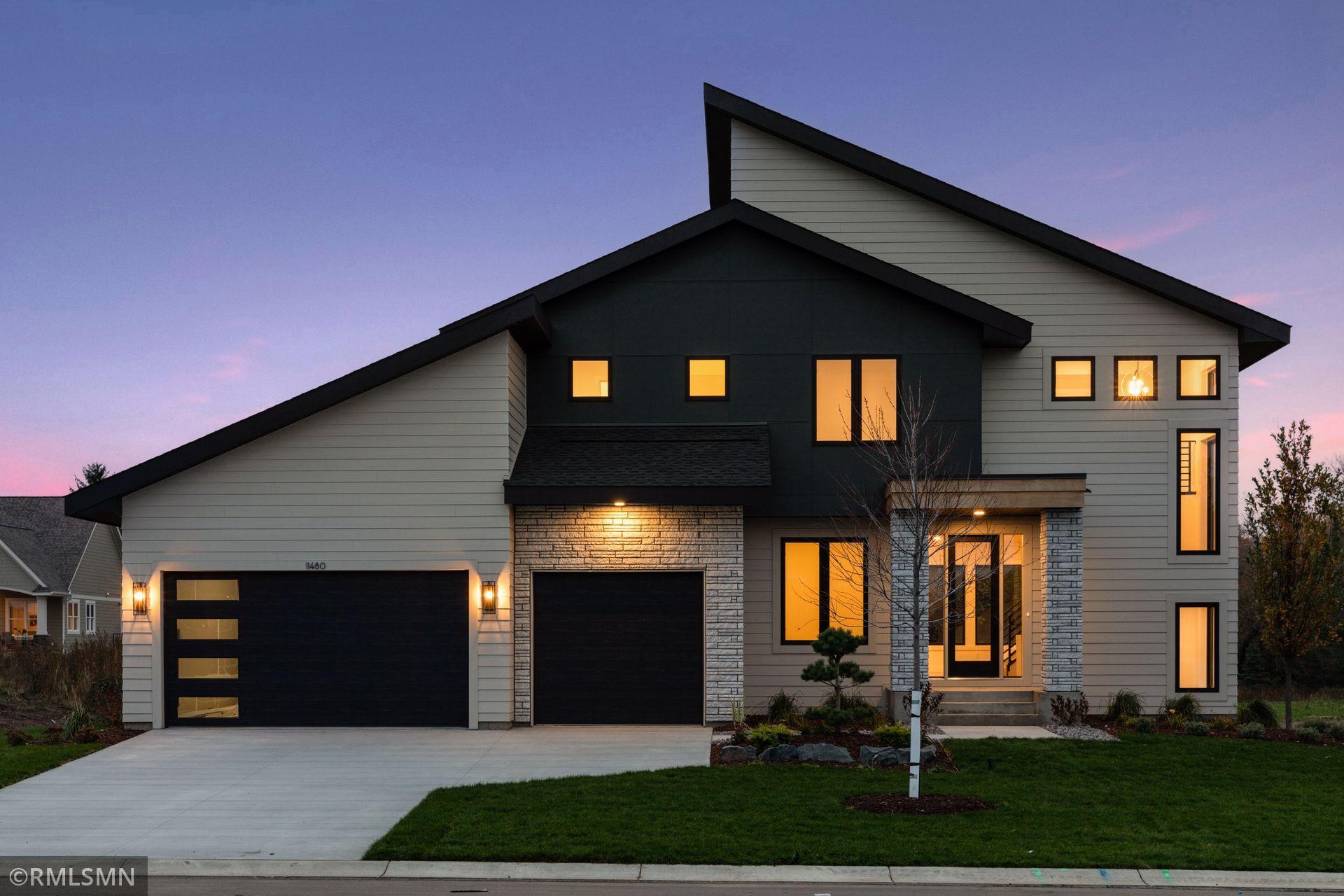 11480 Blazingstar Lane N