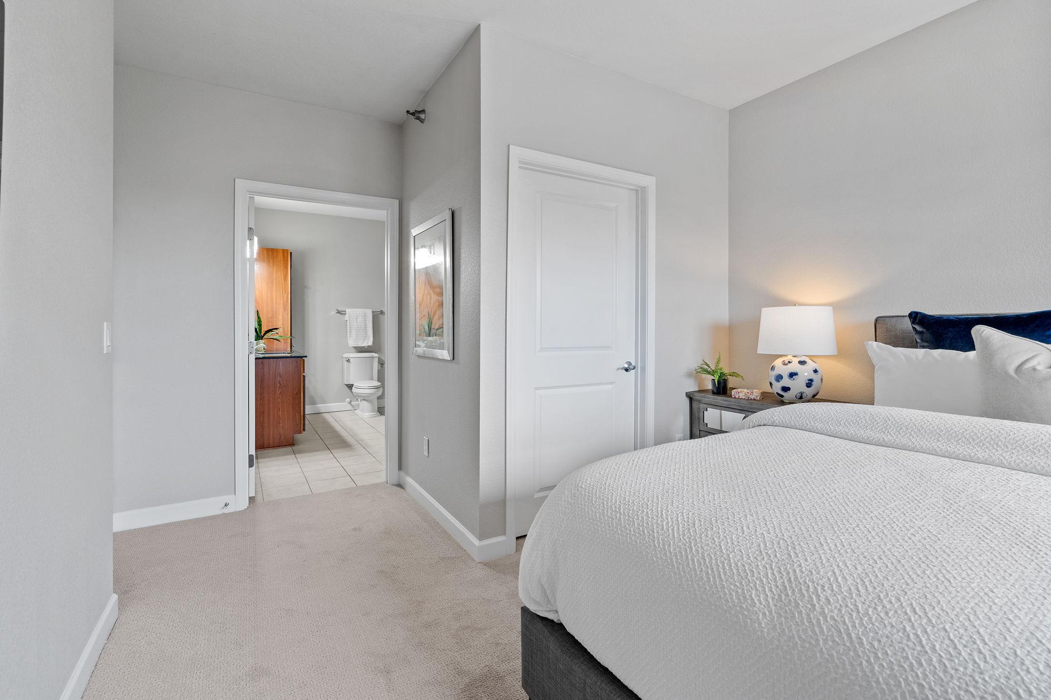 1155 Ford Road Unit: 513