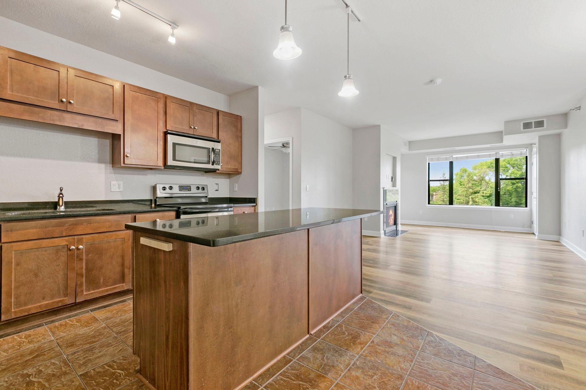 1155 Ford Road Unit: 303