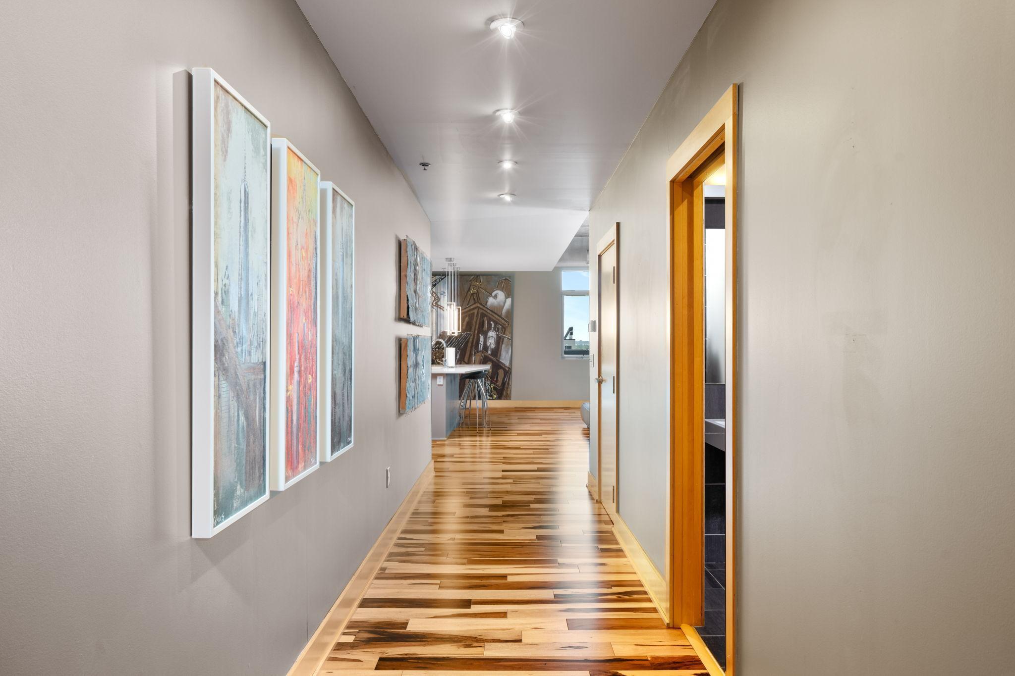 345 6th Avenue N Unit: 702