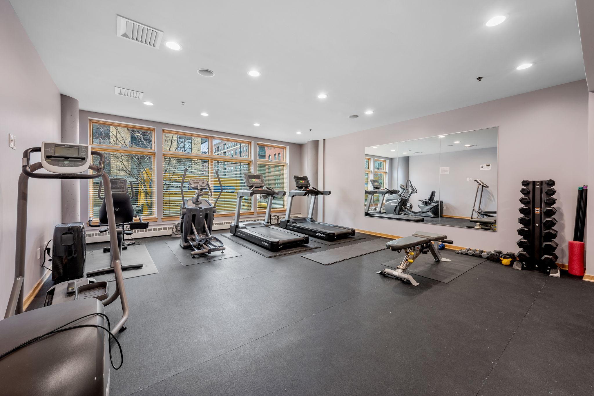 111 4th Avenue N Unit: 503