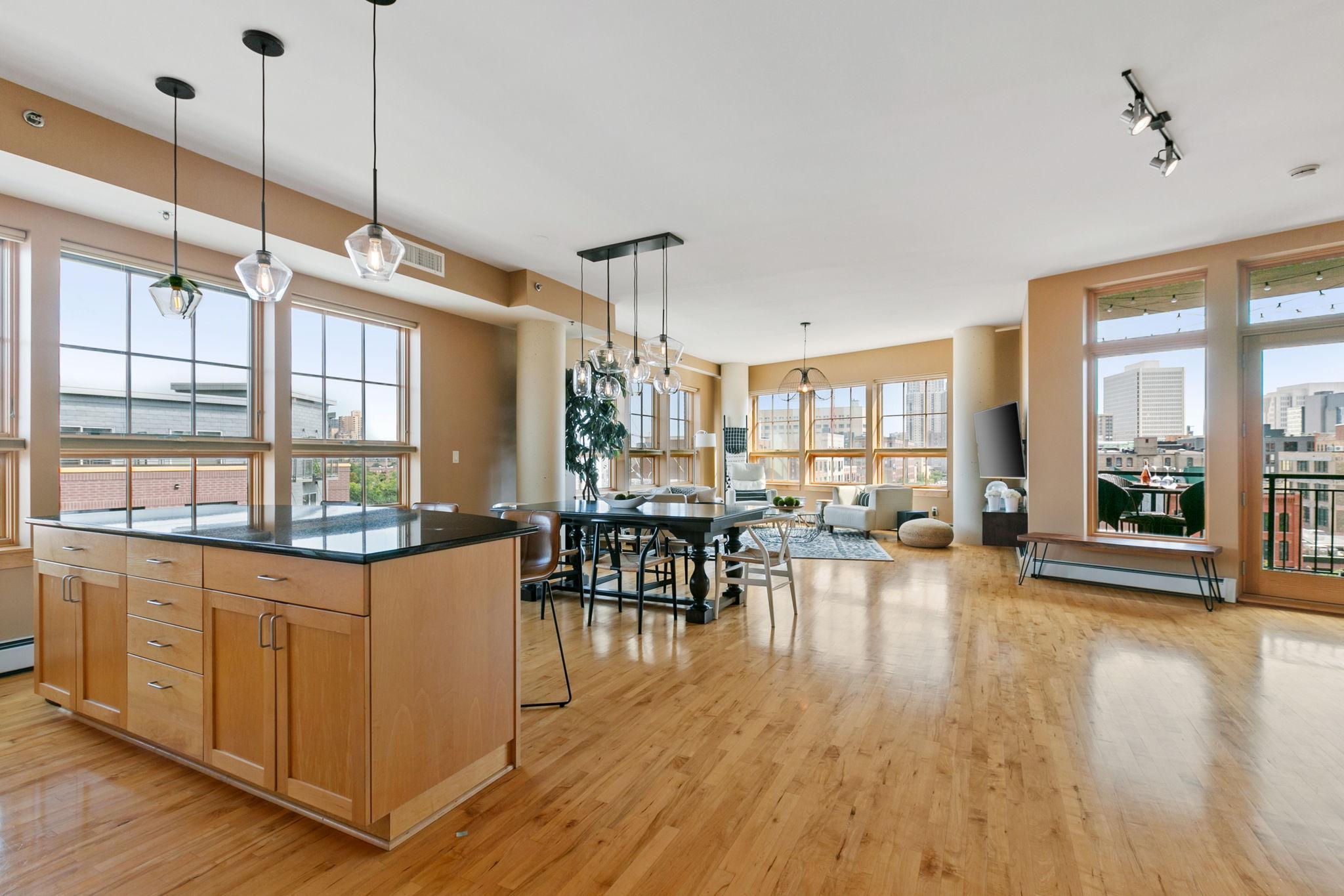 111 4th Avenue N Unit: 503