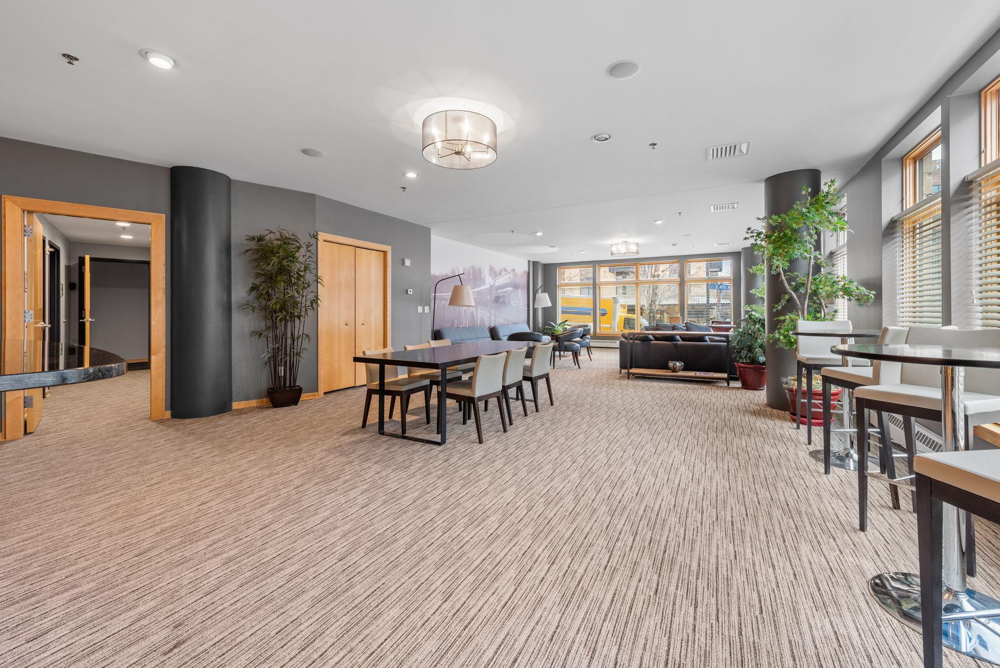 111 4th Avenue N Unit: 503