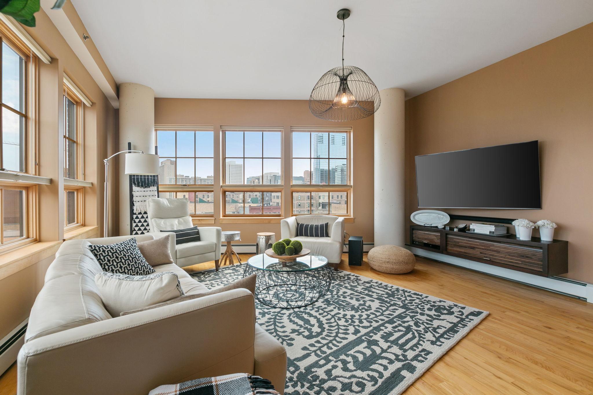 111 4th Avenue N Unit: 503