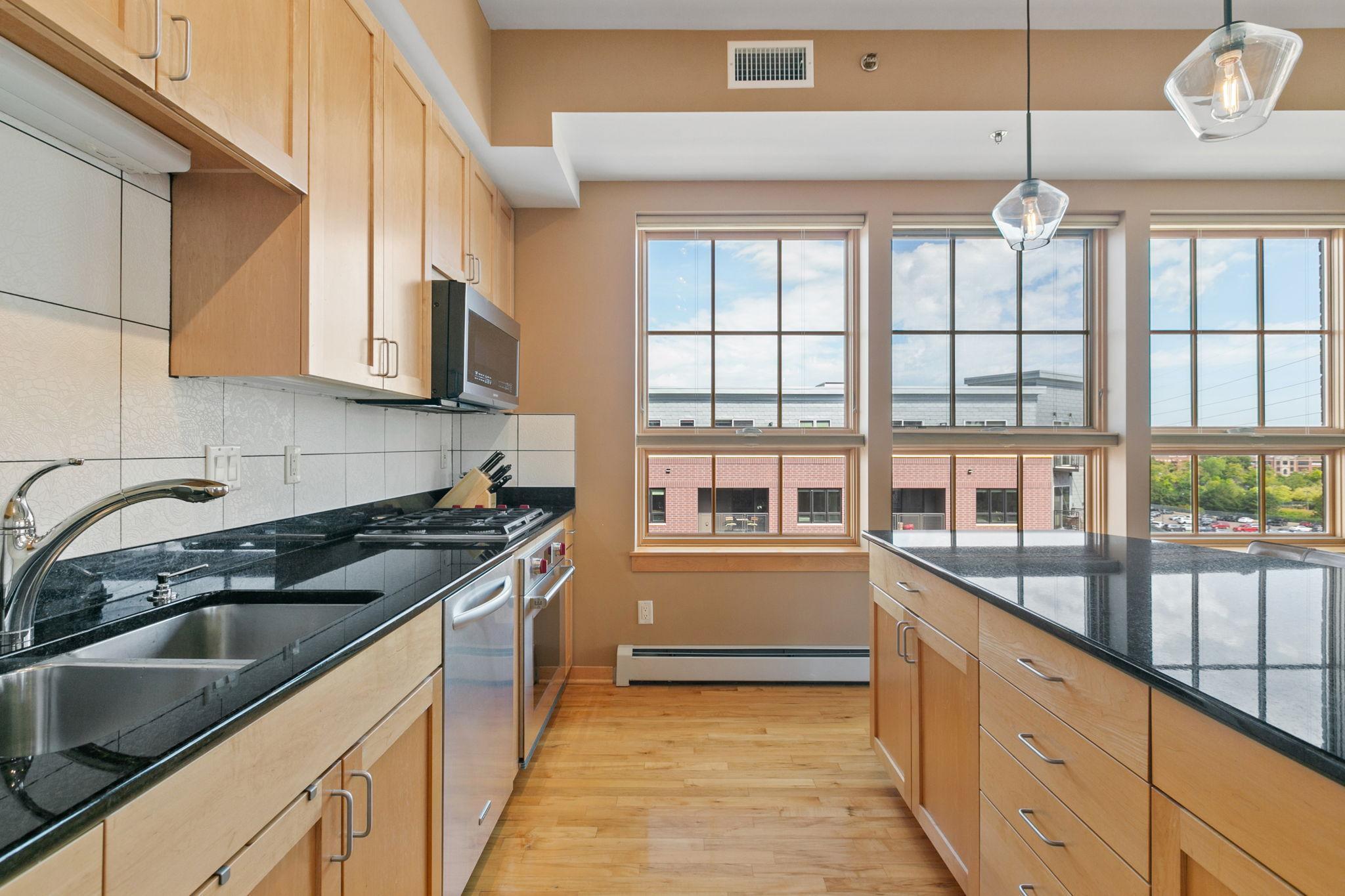 111 4th Avenue N Unit: 503