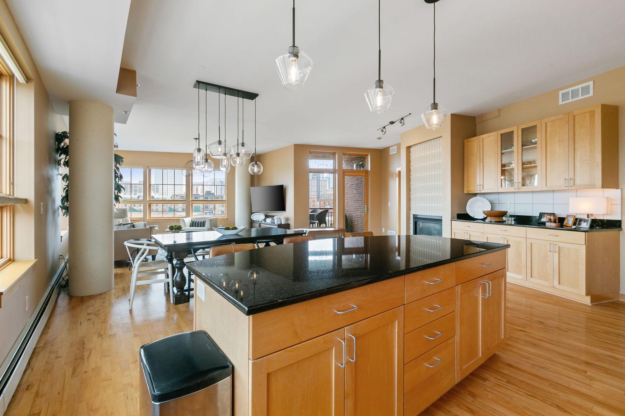 111 4th Avenue N Unit: 503