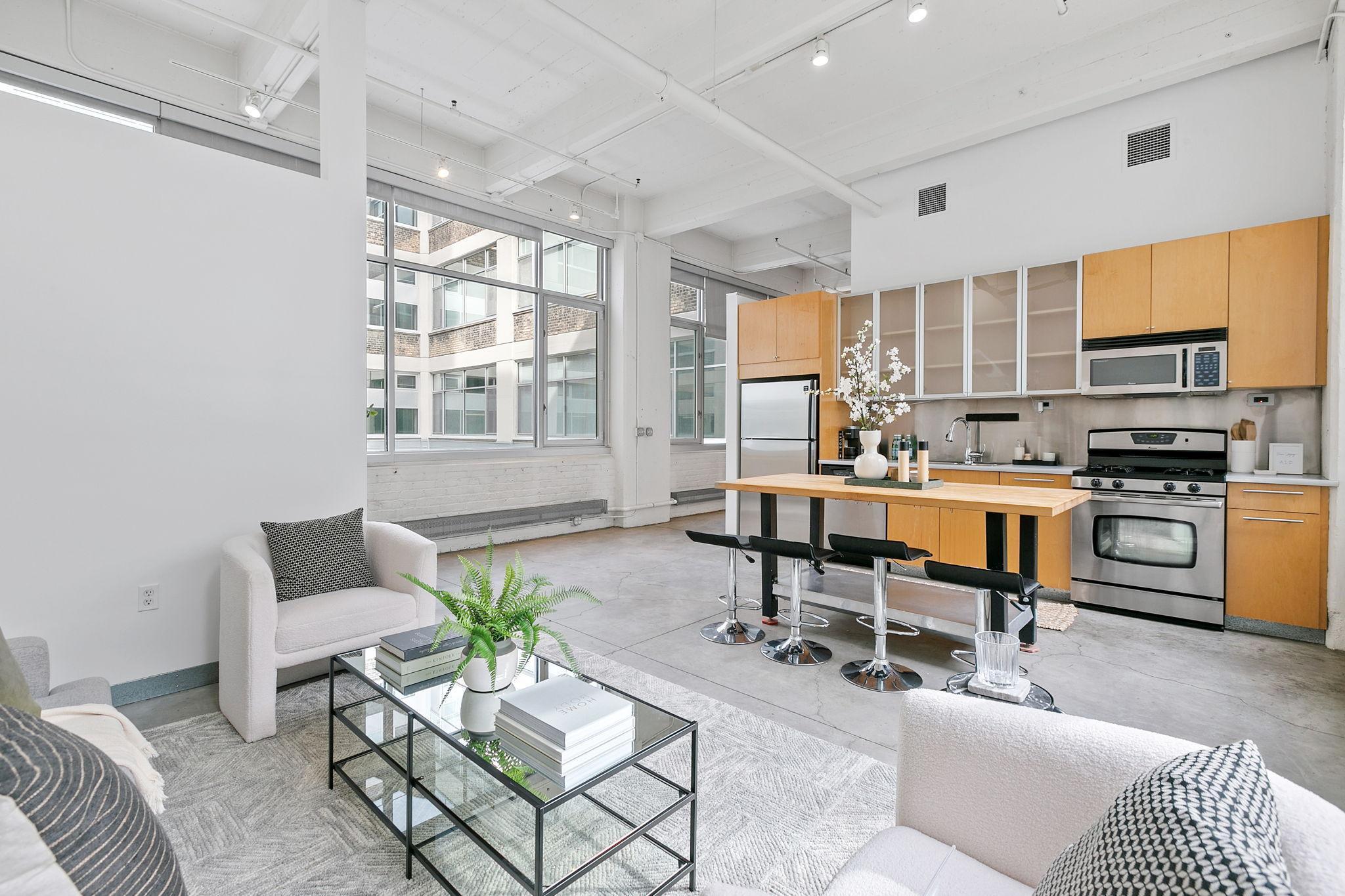 700 Washington Avenue N Unit: 400