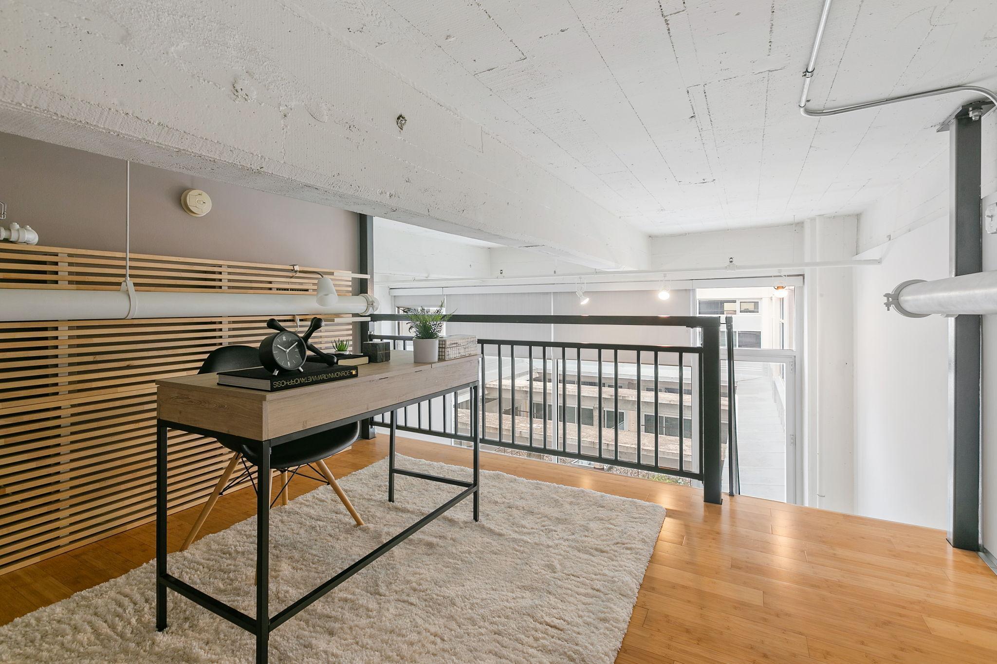 700 Washington Avenue N Unit: 400