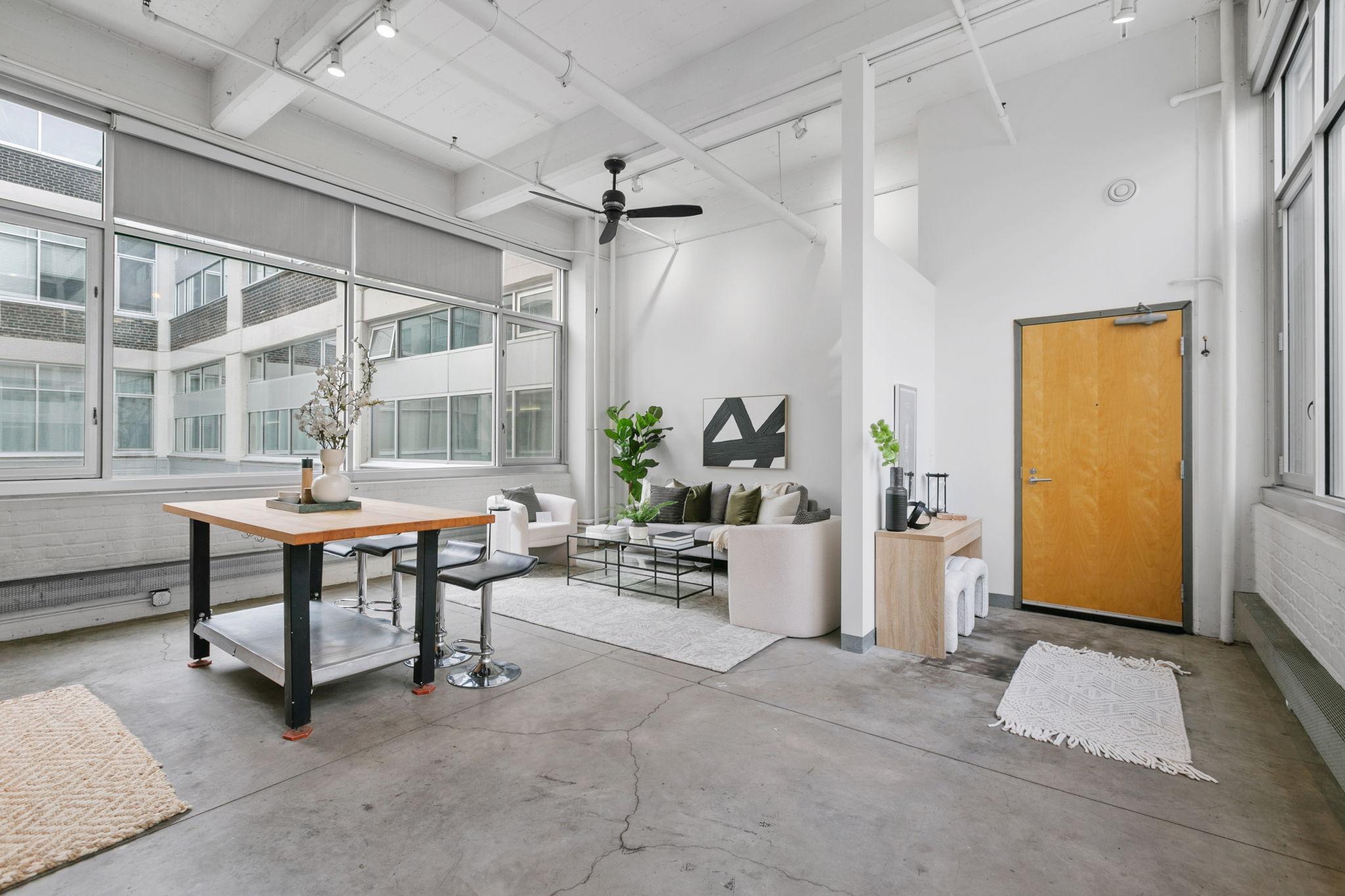 700 Washington Avenue N Unit: 400