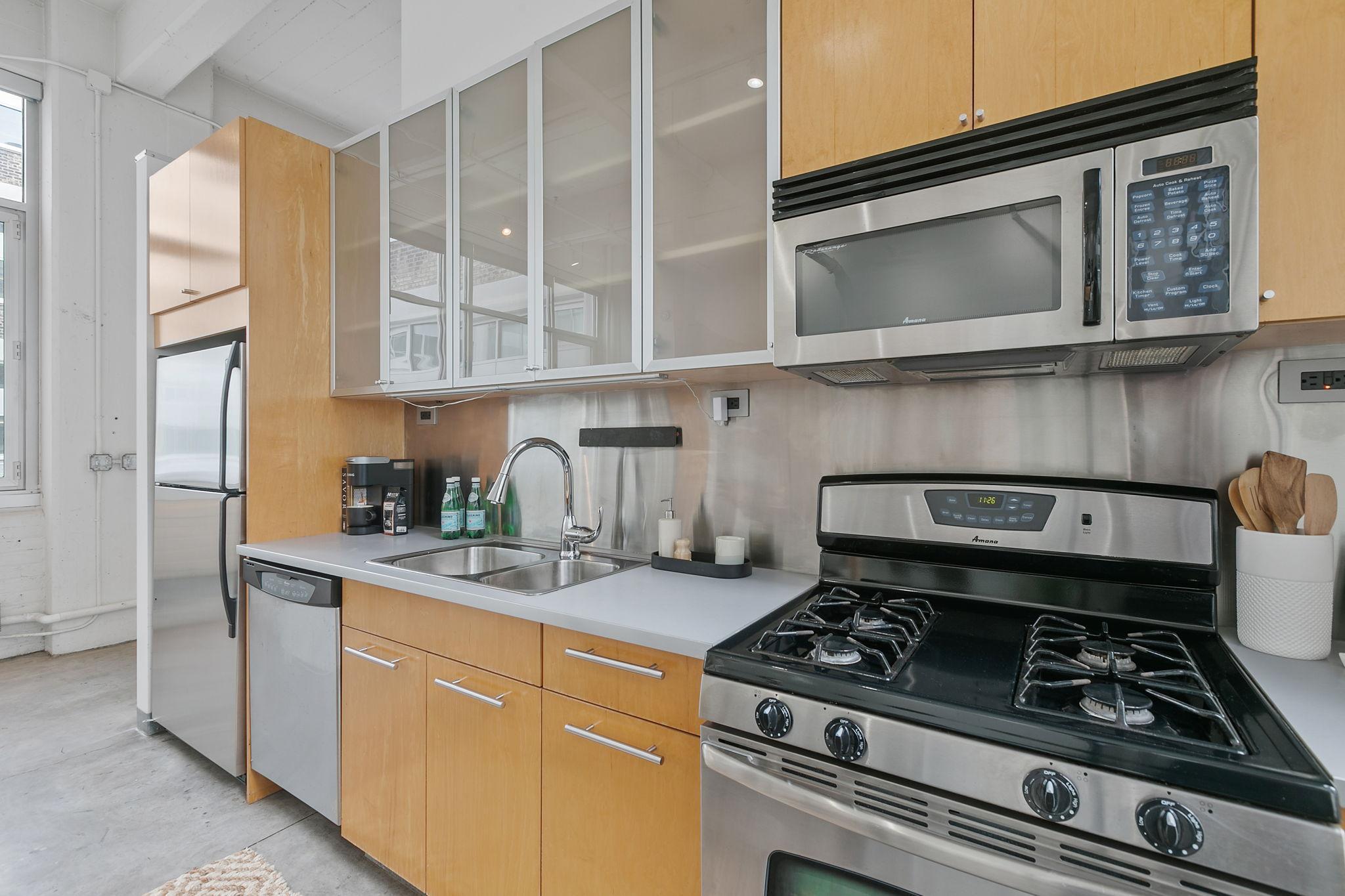 700 Washington Avenue N Unit: 400