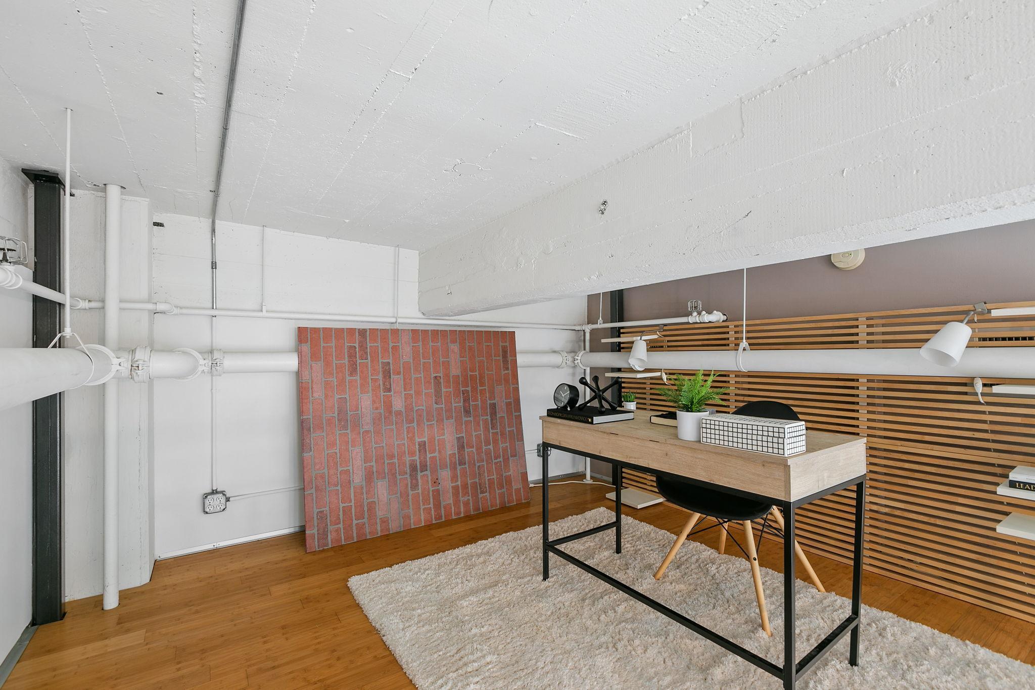 700 Washington Avenue N Unit: 400