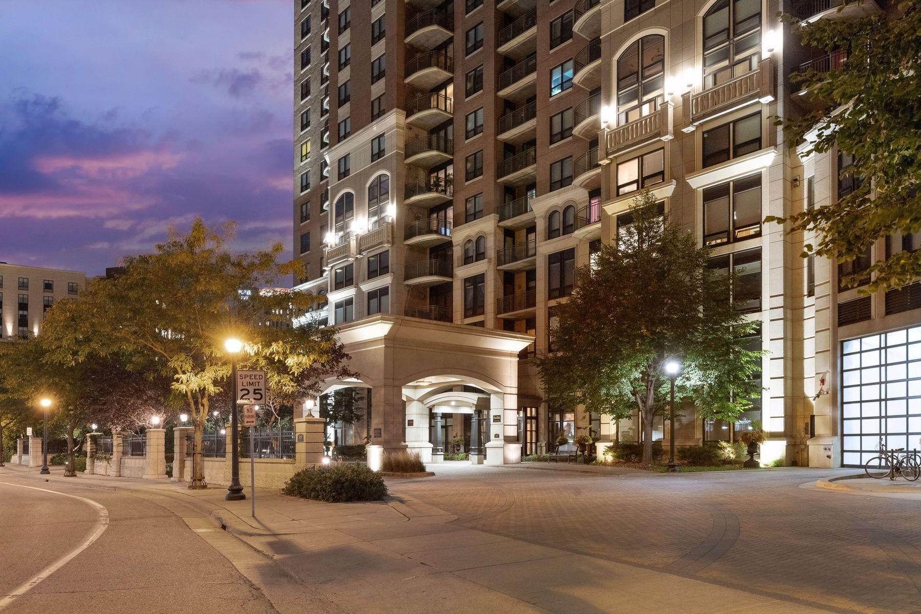 500 E Grant Street Unit: 1503