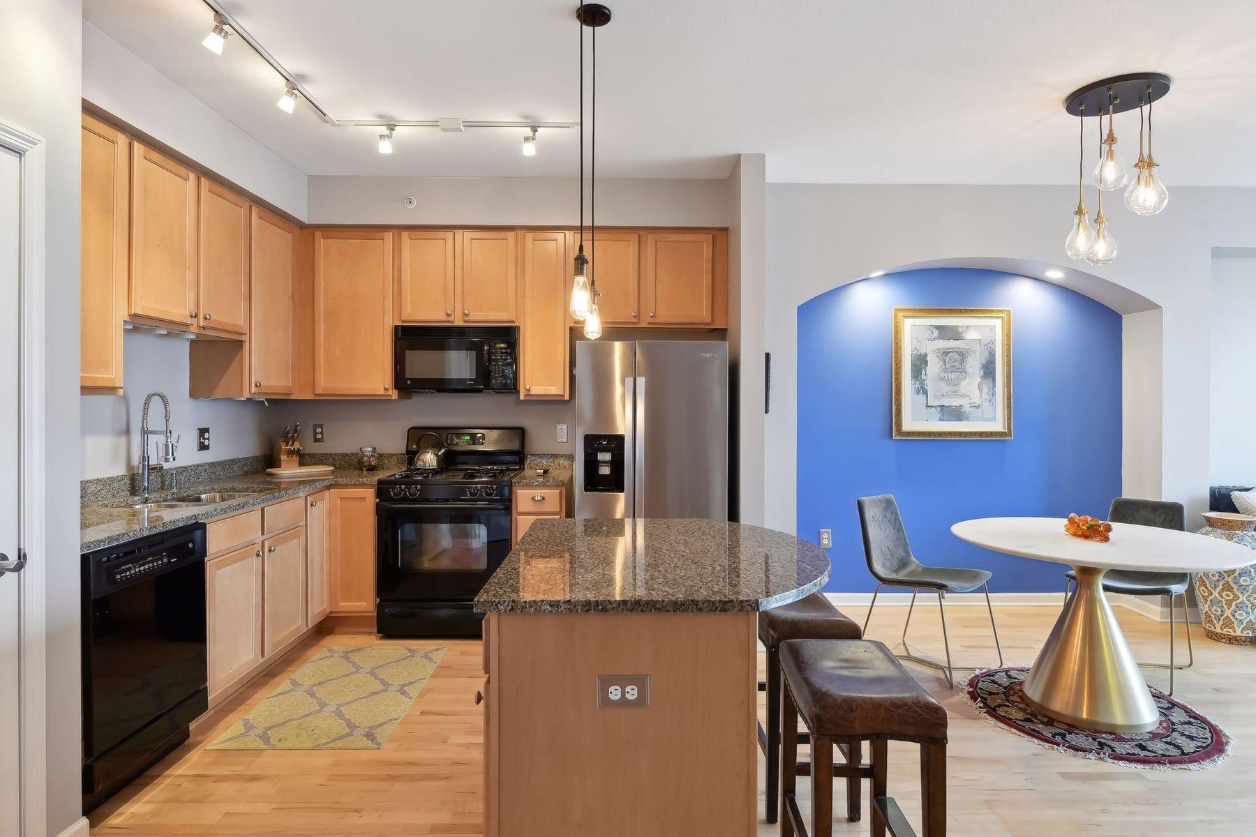 500 E Grant Street Unit: 1503