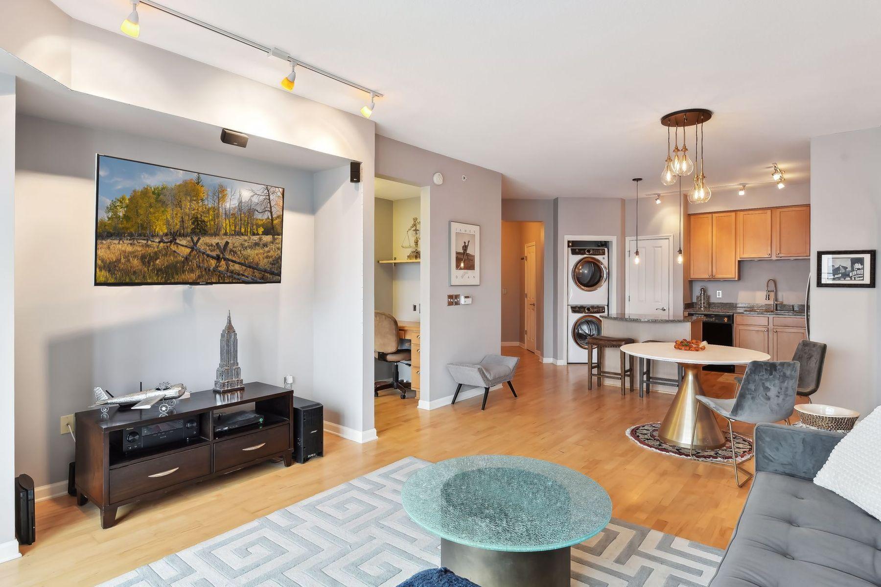 500 E Grant Street Unit: 1503