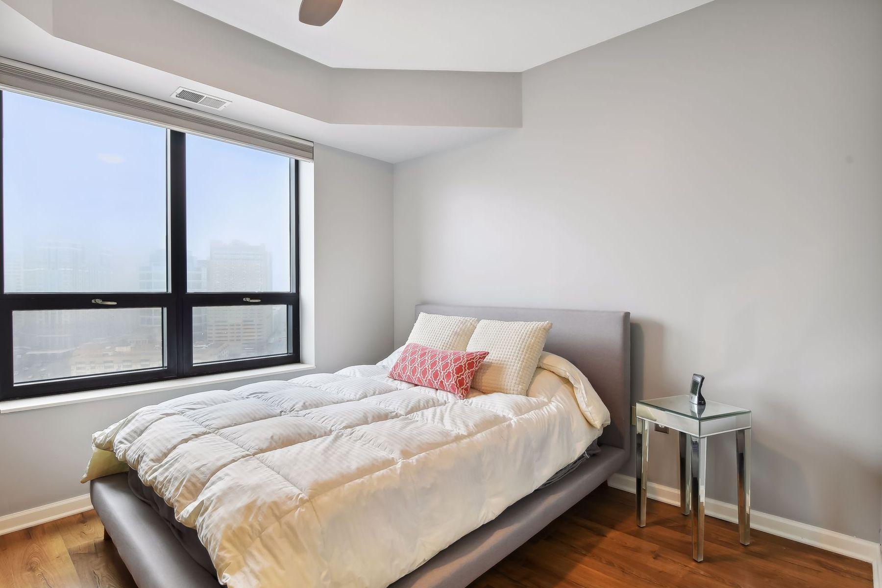 500 E Grant Street Unit: 1503