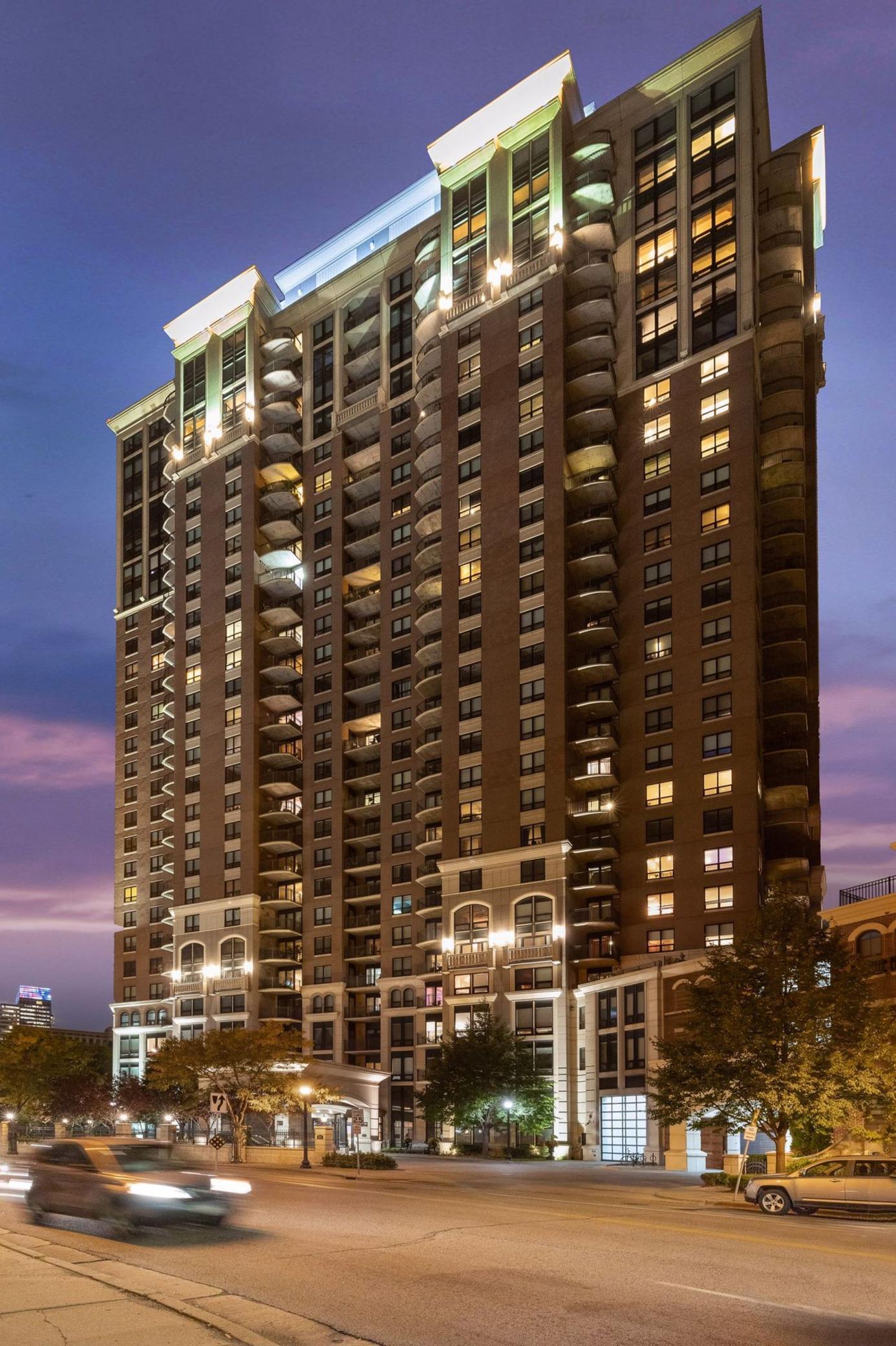 500 E Grant Street Unit: 1503