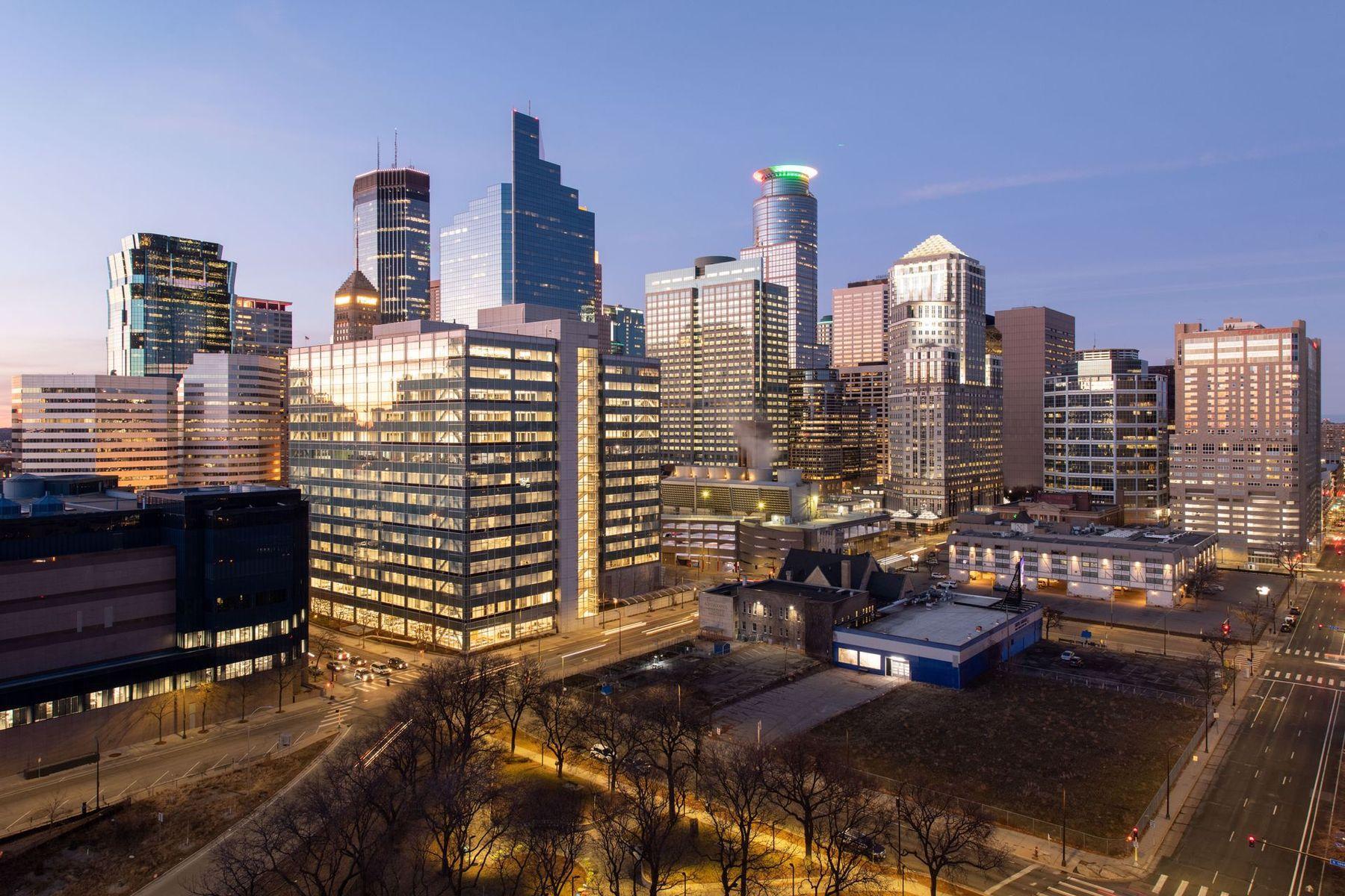 500 E Grant Street Unit: 1503