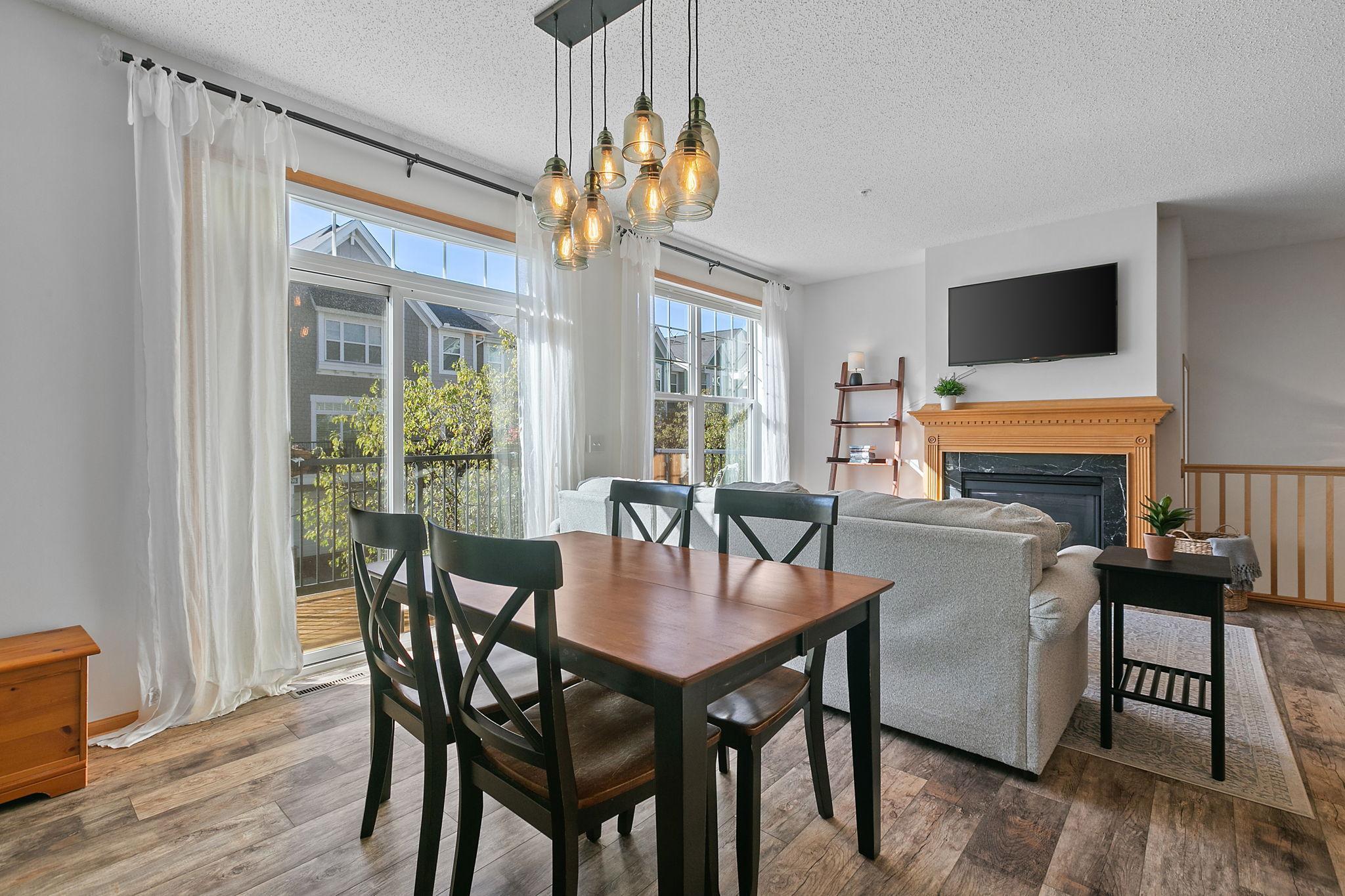 15593 Early Bird Circle Unit: 307