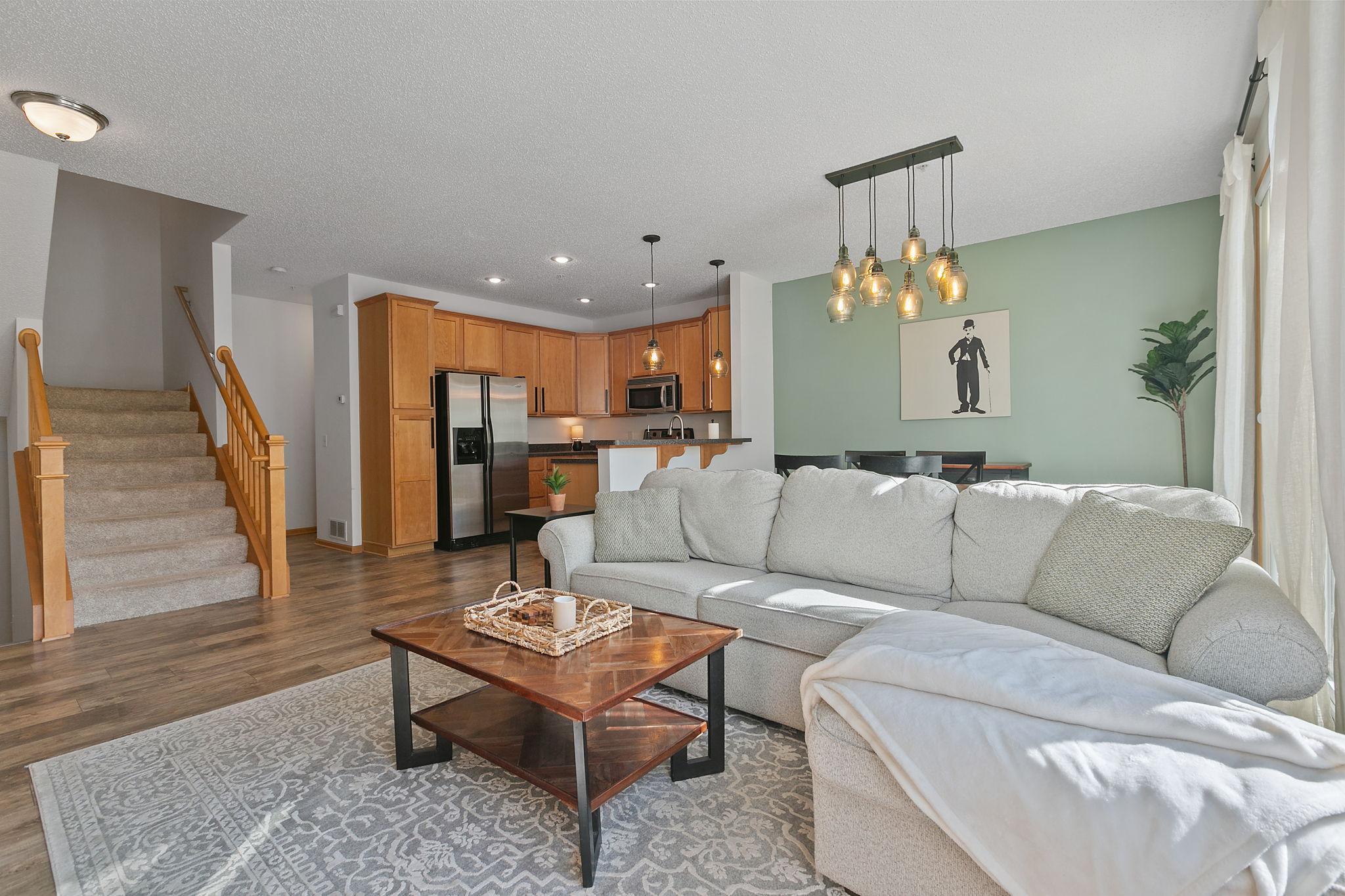 15593 Early Bird Circle Unit: 307