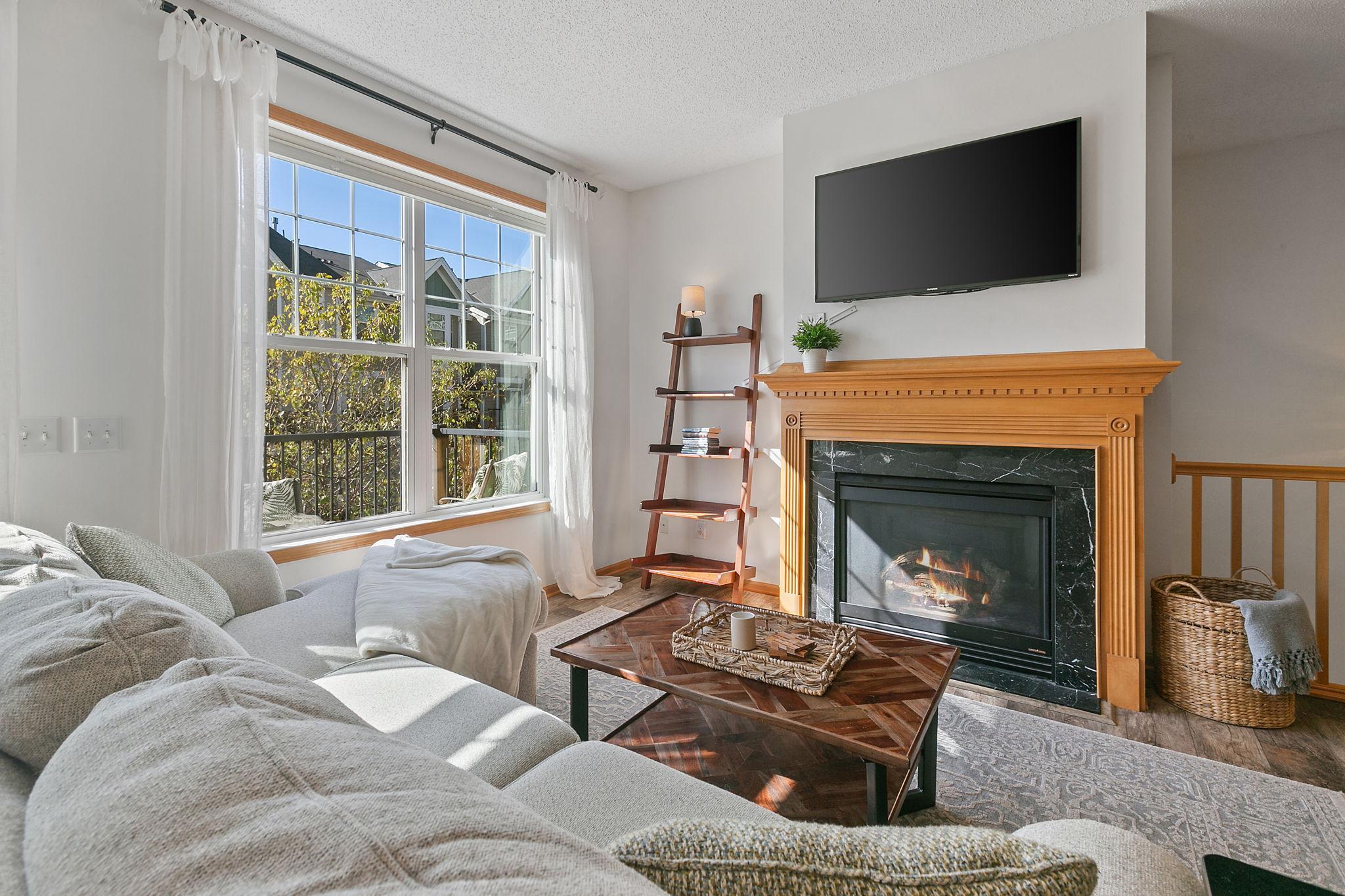 15593 Early Bird Circle Unit: 307