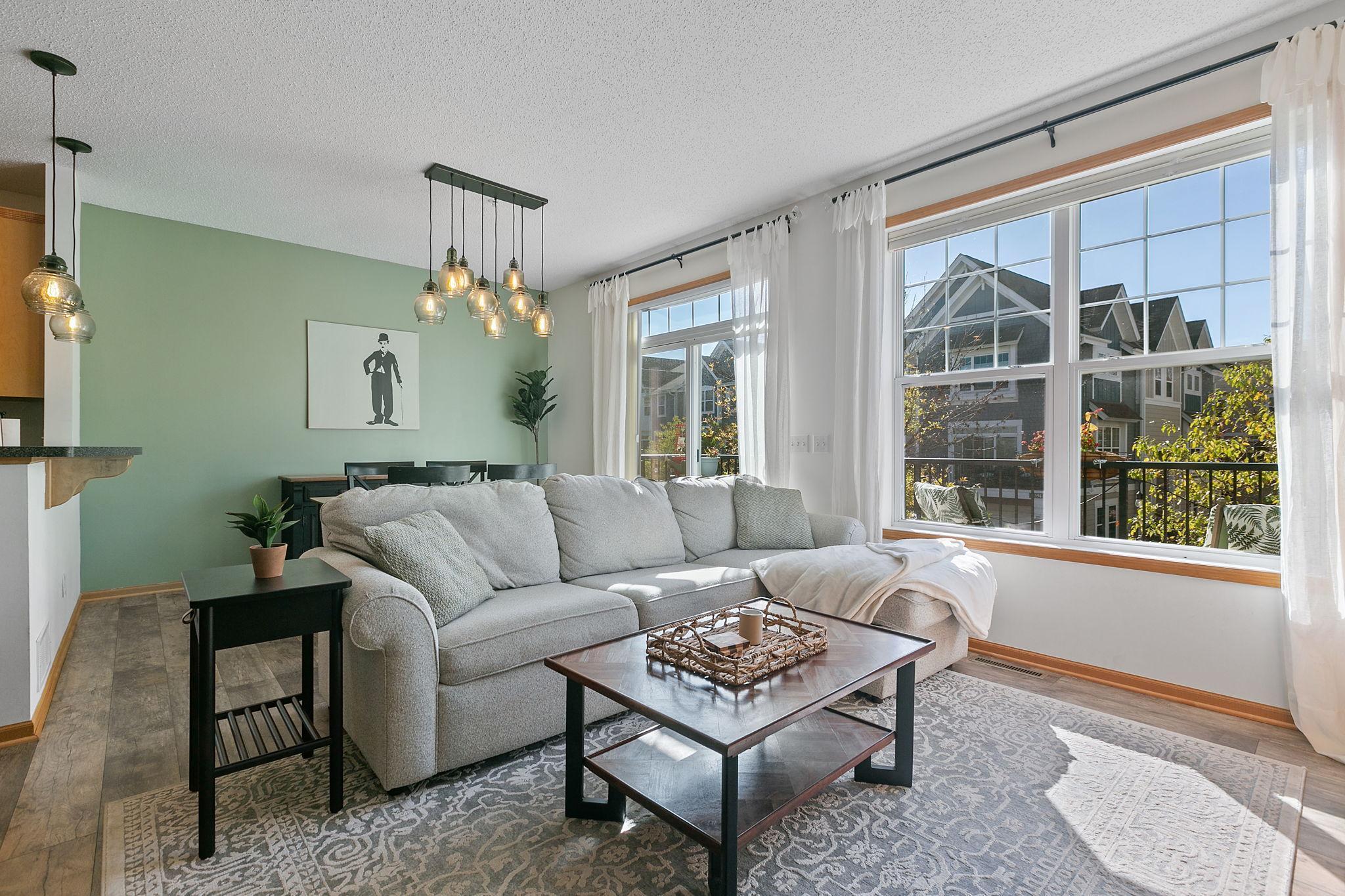 15593 Early Bird Circle Unit: 307