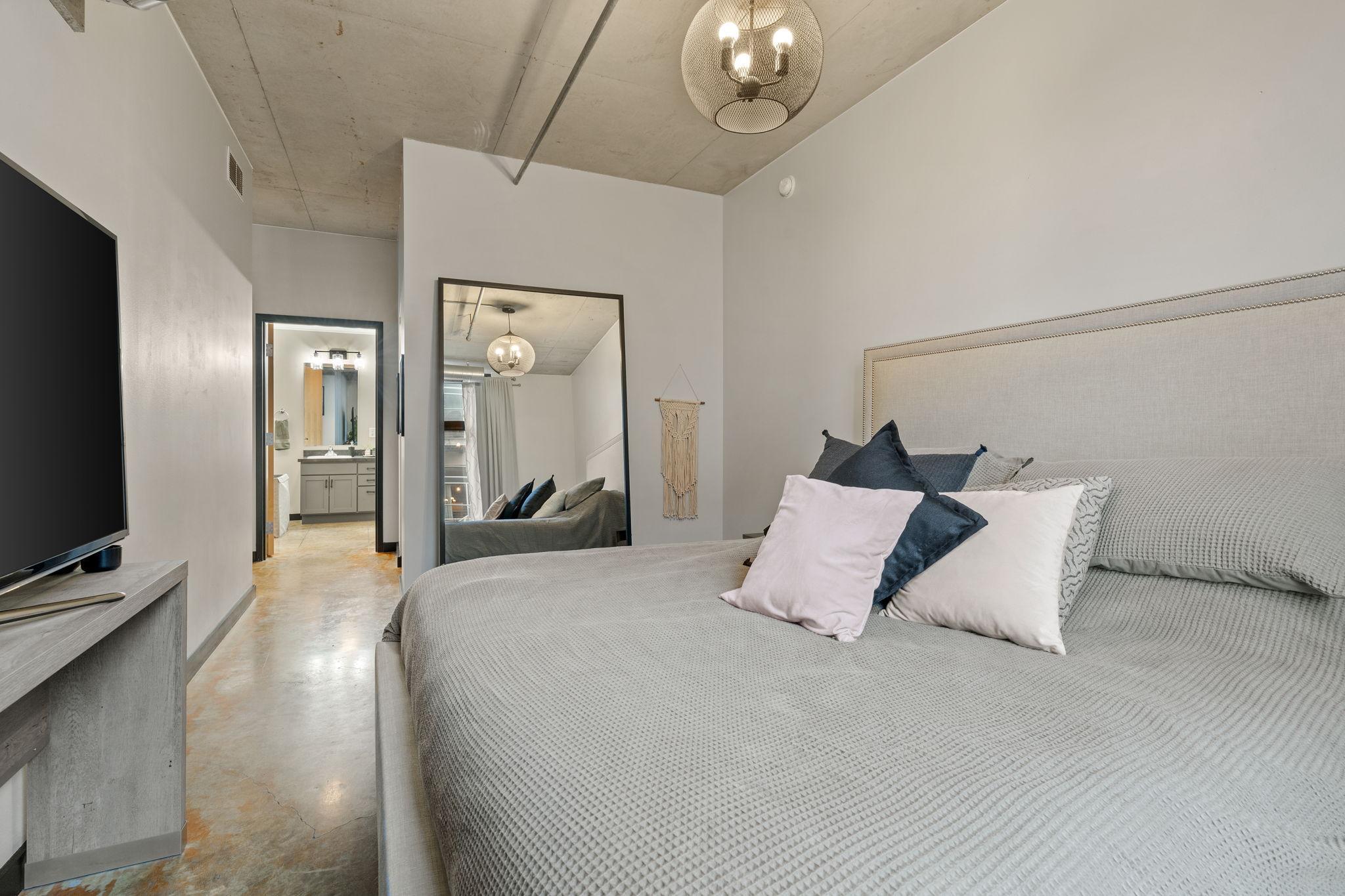 720 N 4th Street Unit: 302