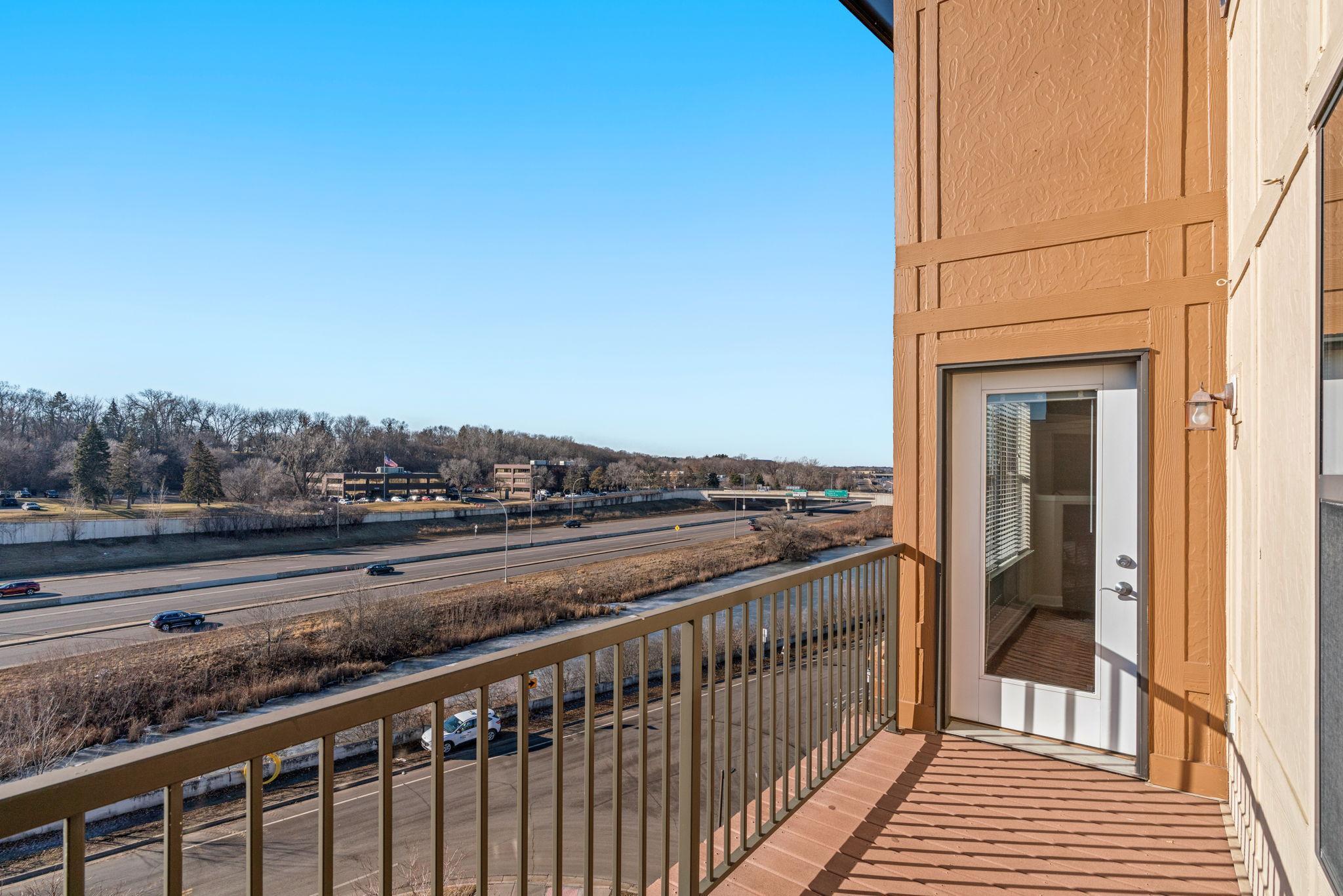 1155 Ford Road Unit: 516