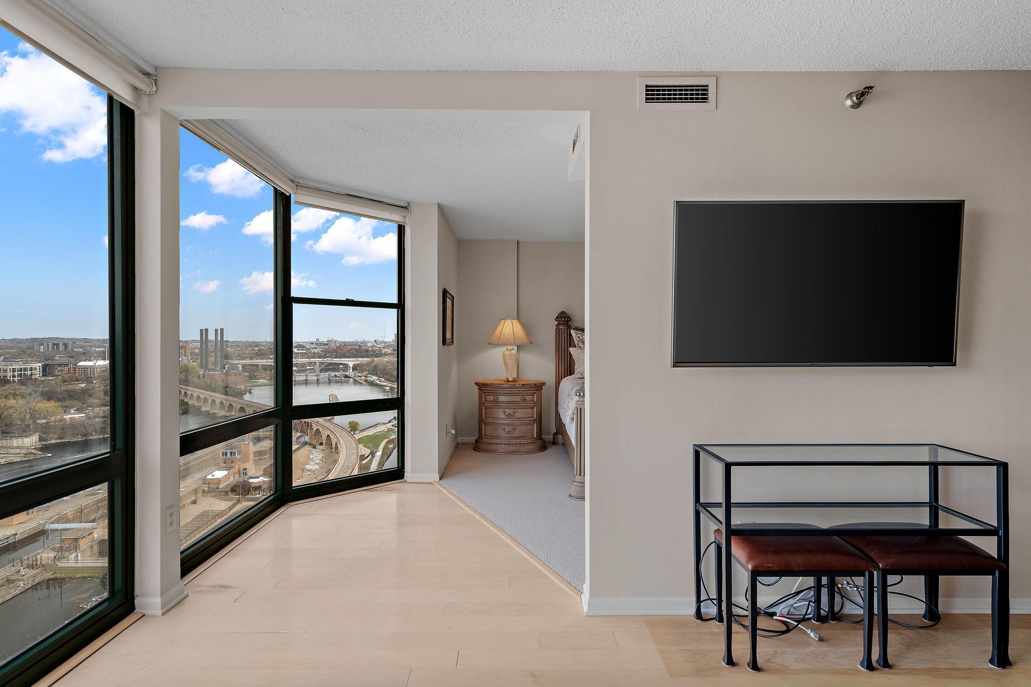 401 1st Street S Unit: 1612