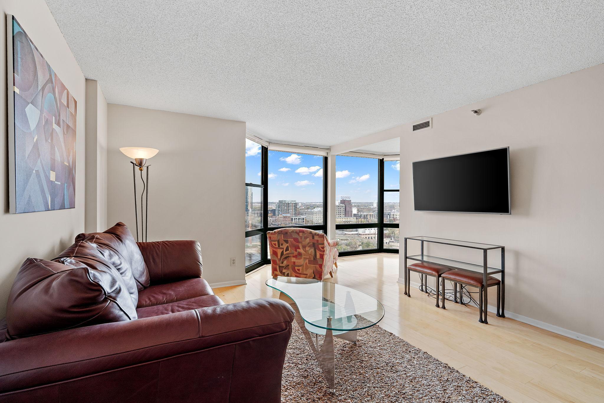 401 1st Street S Unit: 1612