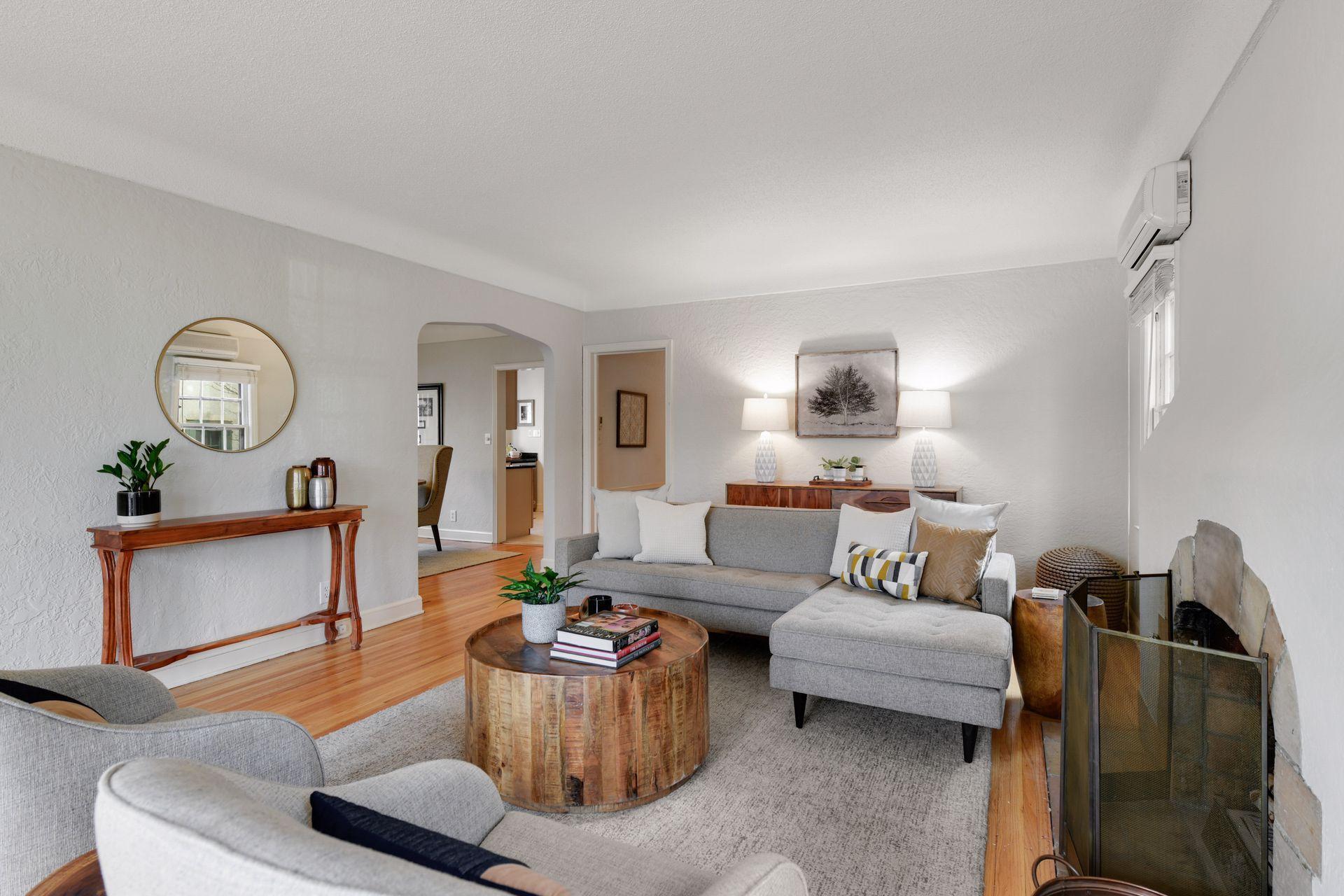 3509 Irving Avenue S Unit: A