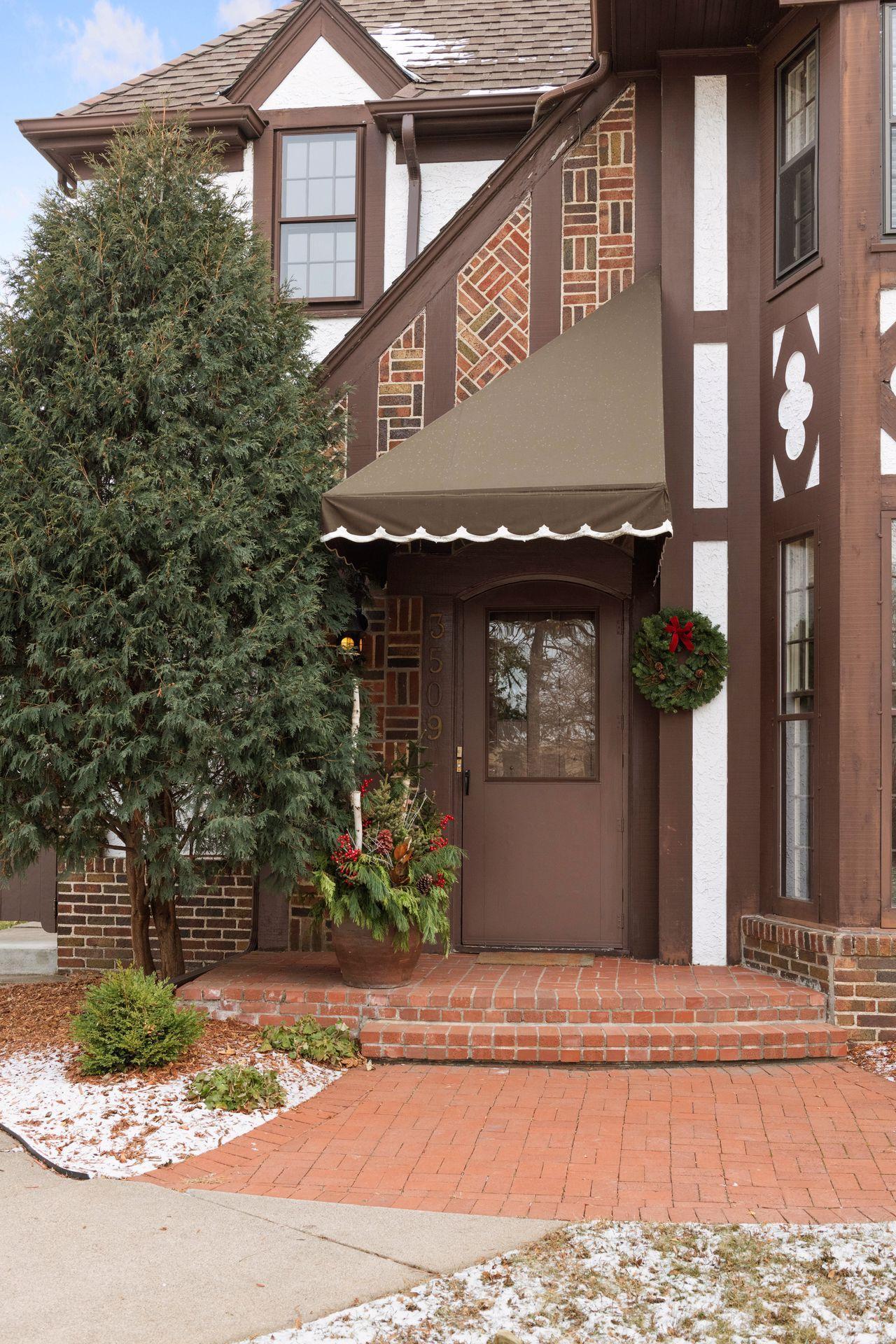 3509 Irving Avenue S Unit: A